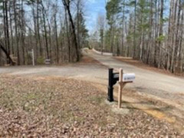 2 NORTHSHORE DR
