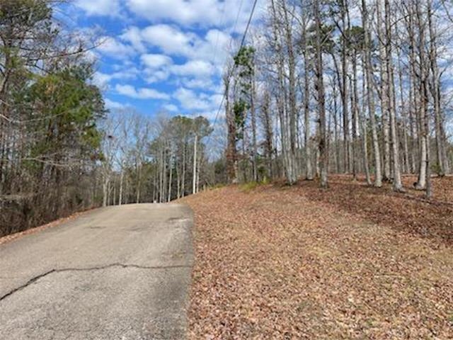 2 NORTHSHORE DR