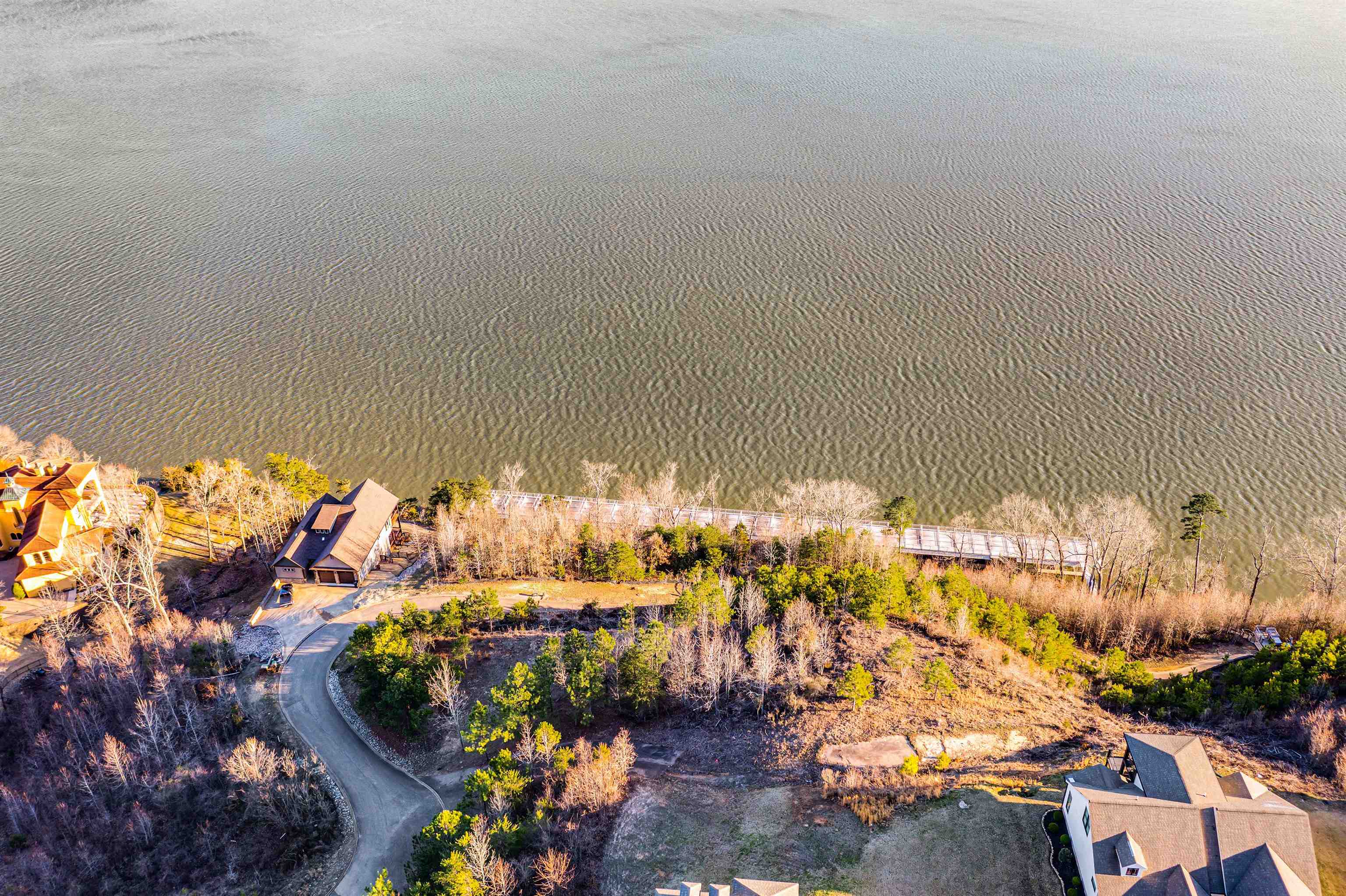 24 HIGH POINTE DR