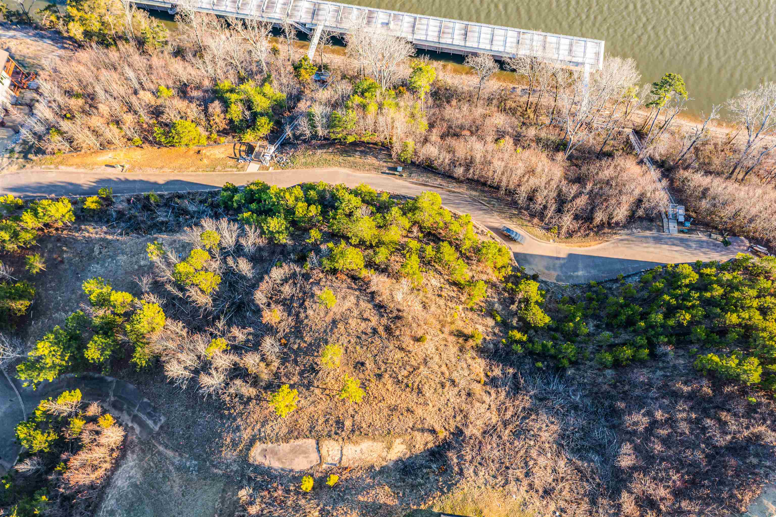 24 HIGH POINTE DR
