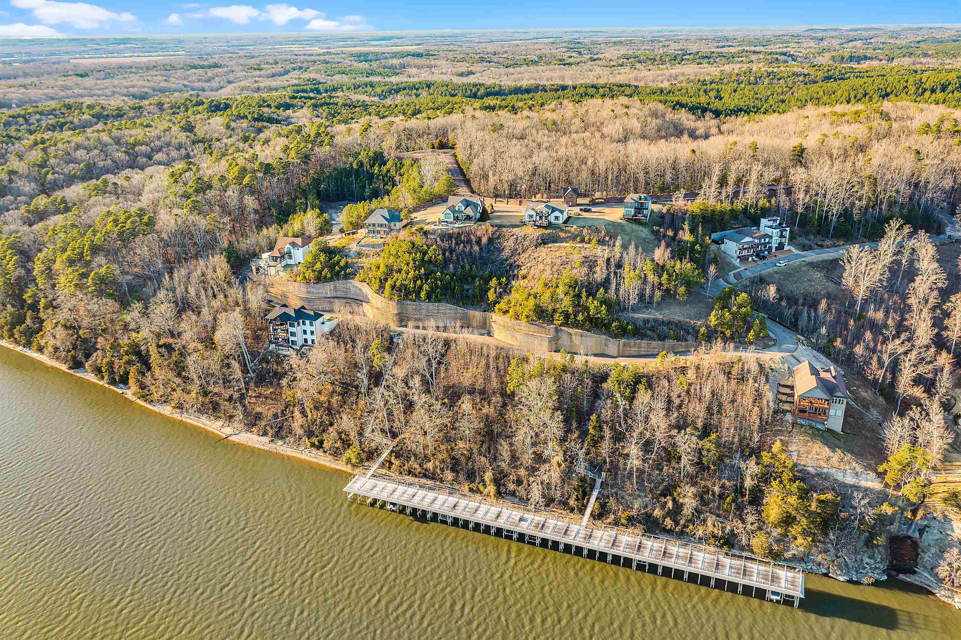 24 HIGH POINTE DR