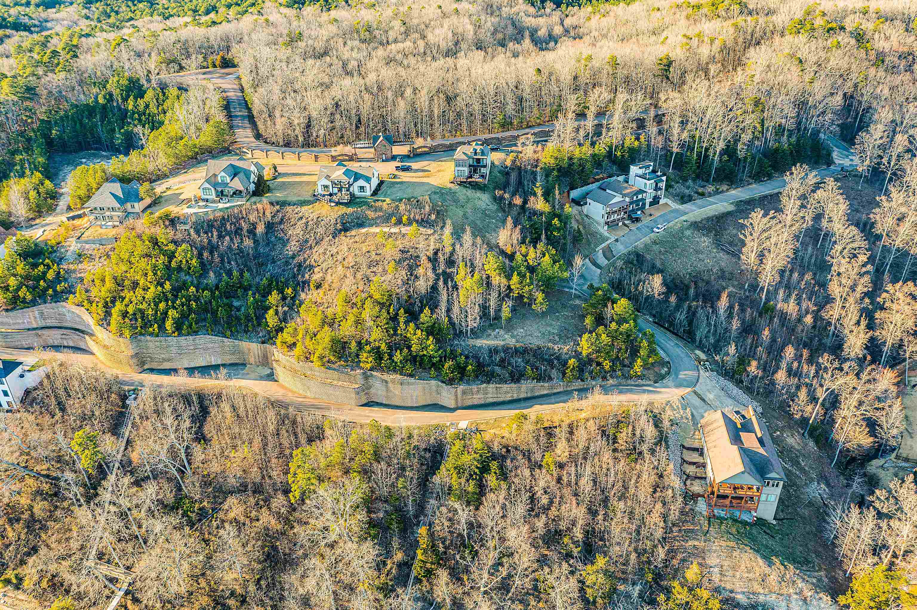 24 HIGH POINTE DR