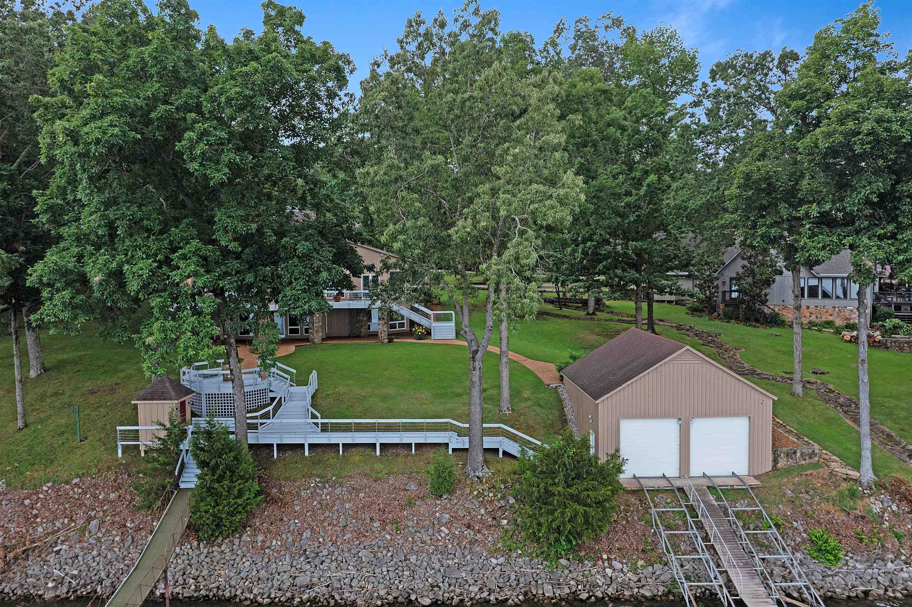 160 ROBERTS BEAR CREEK RD