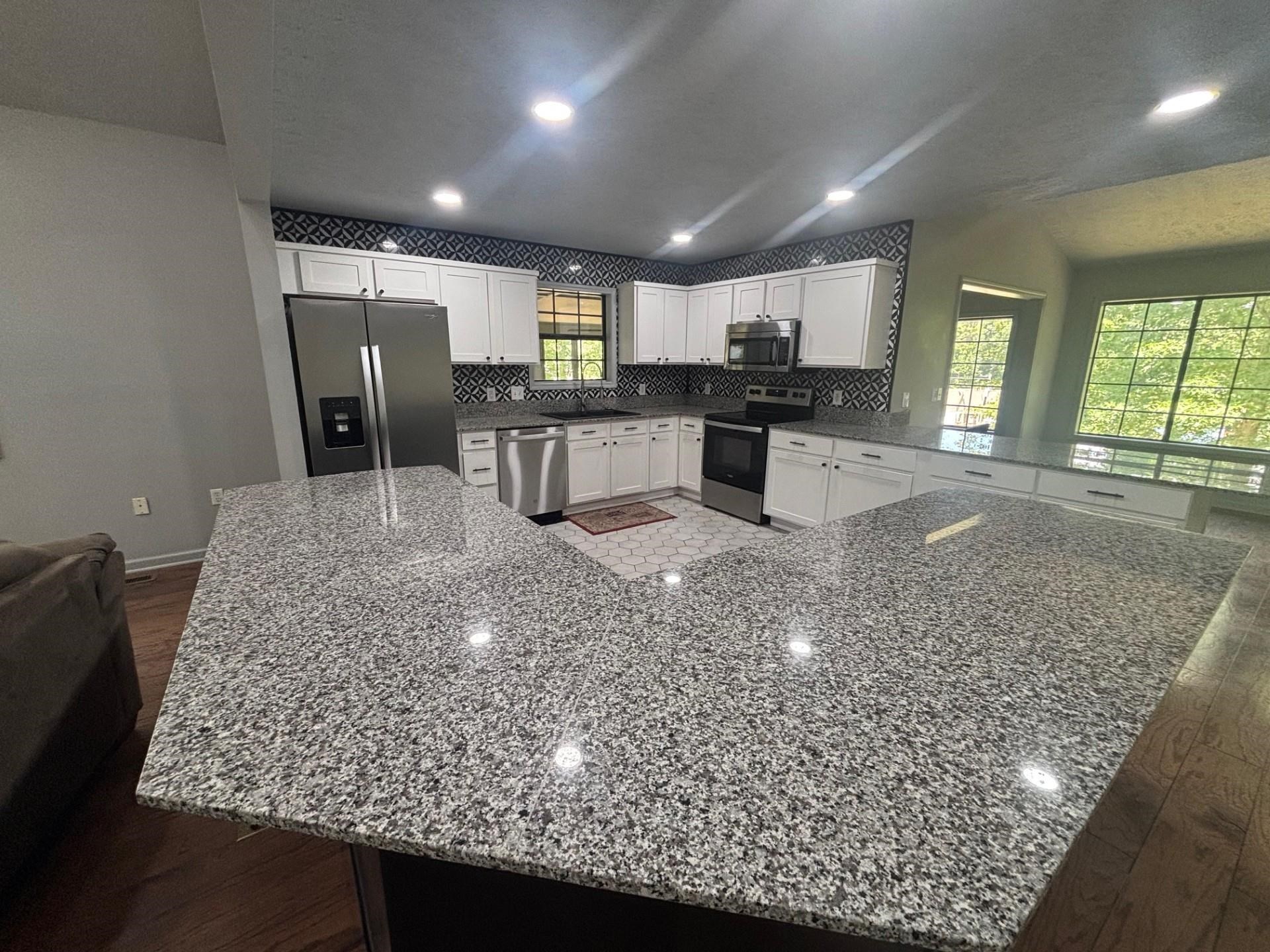 245 HOLIDAY HILLS LN