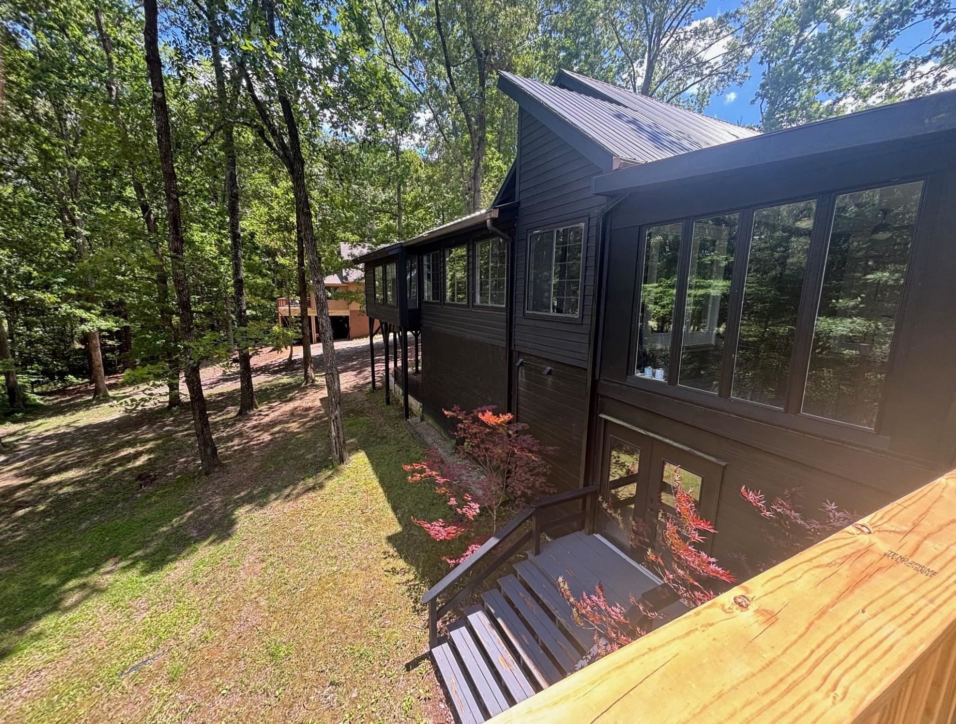 245 HOLIDAY HILLS LN