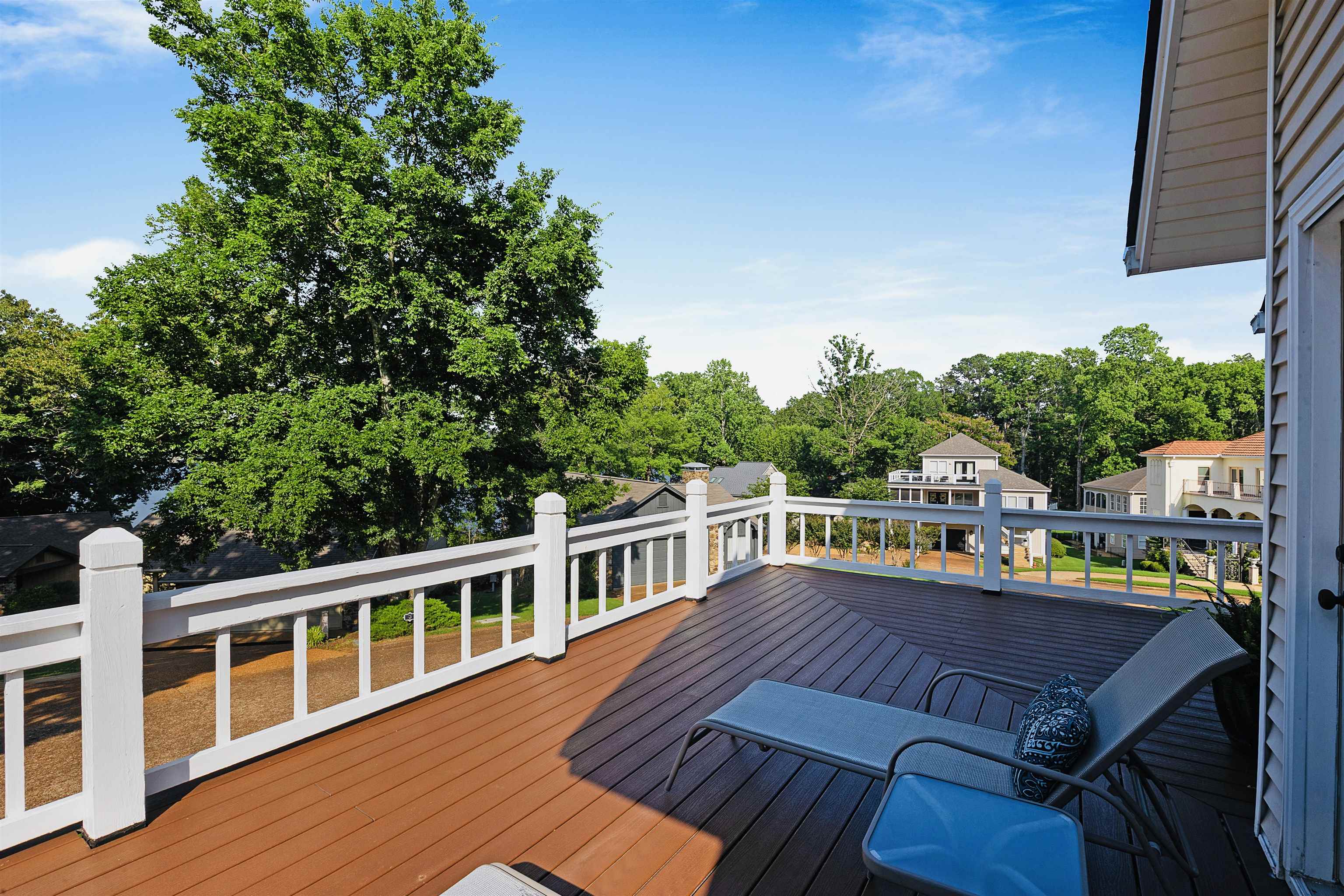 18 ELKS LANDING DR