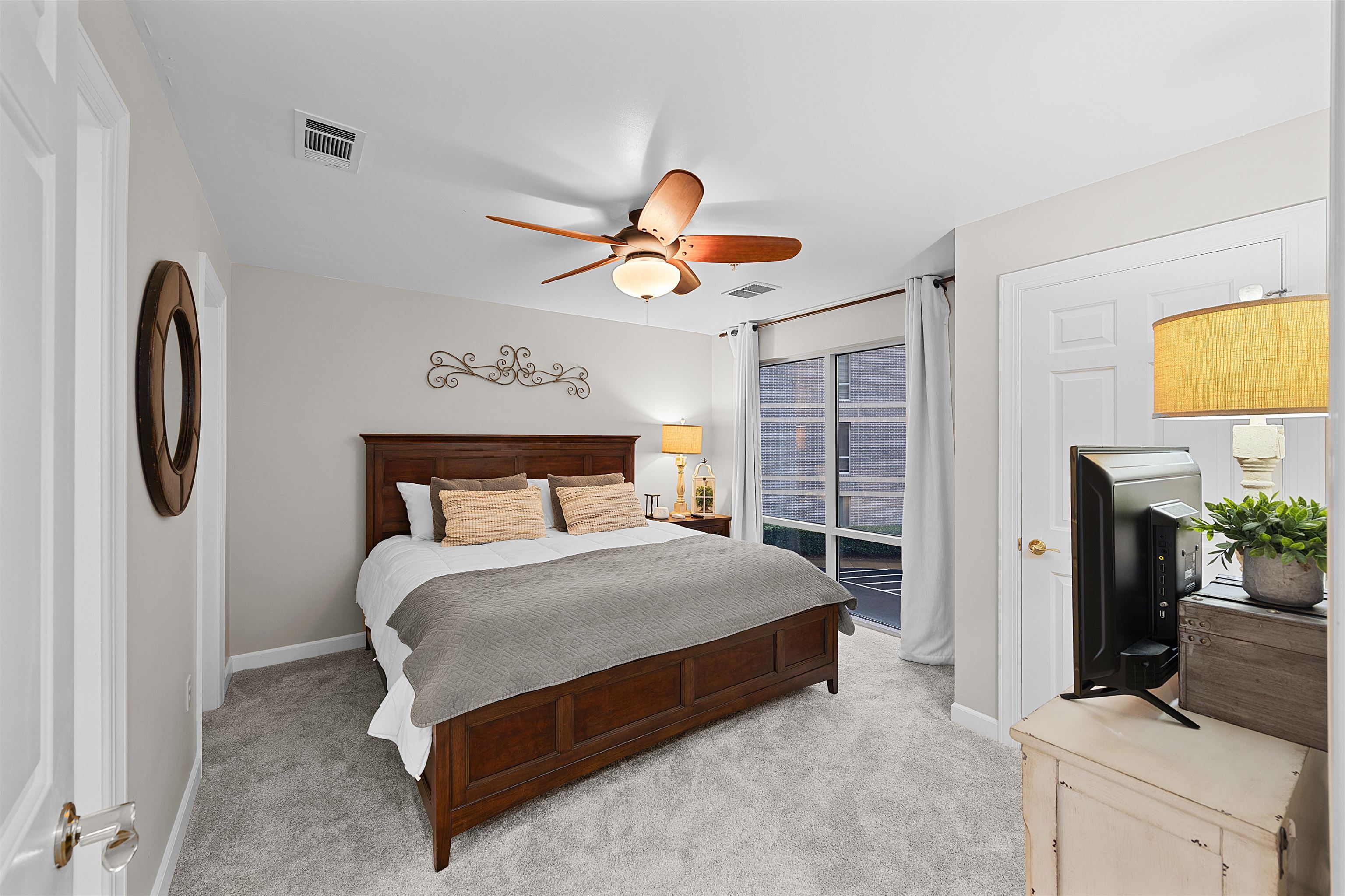 25 CR 380 RD Unit: P 204