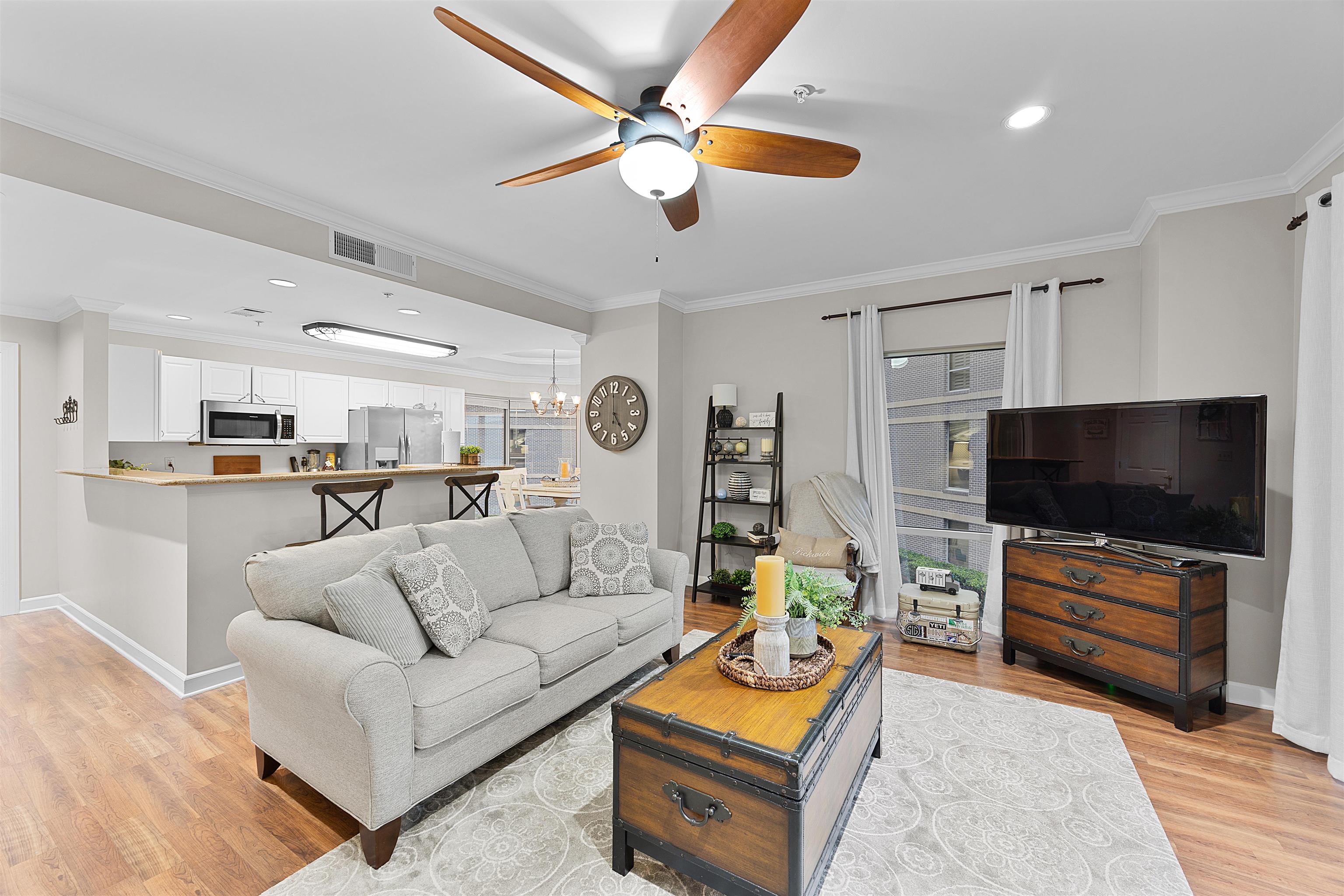 25 CR 380 RD Unit: P 204