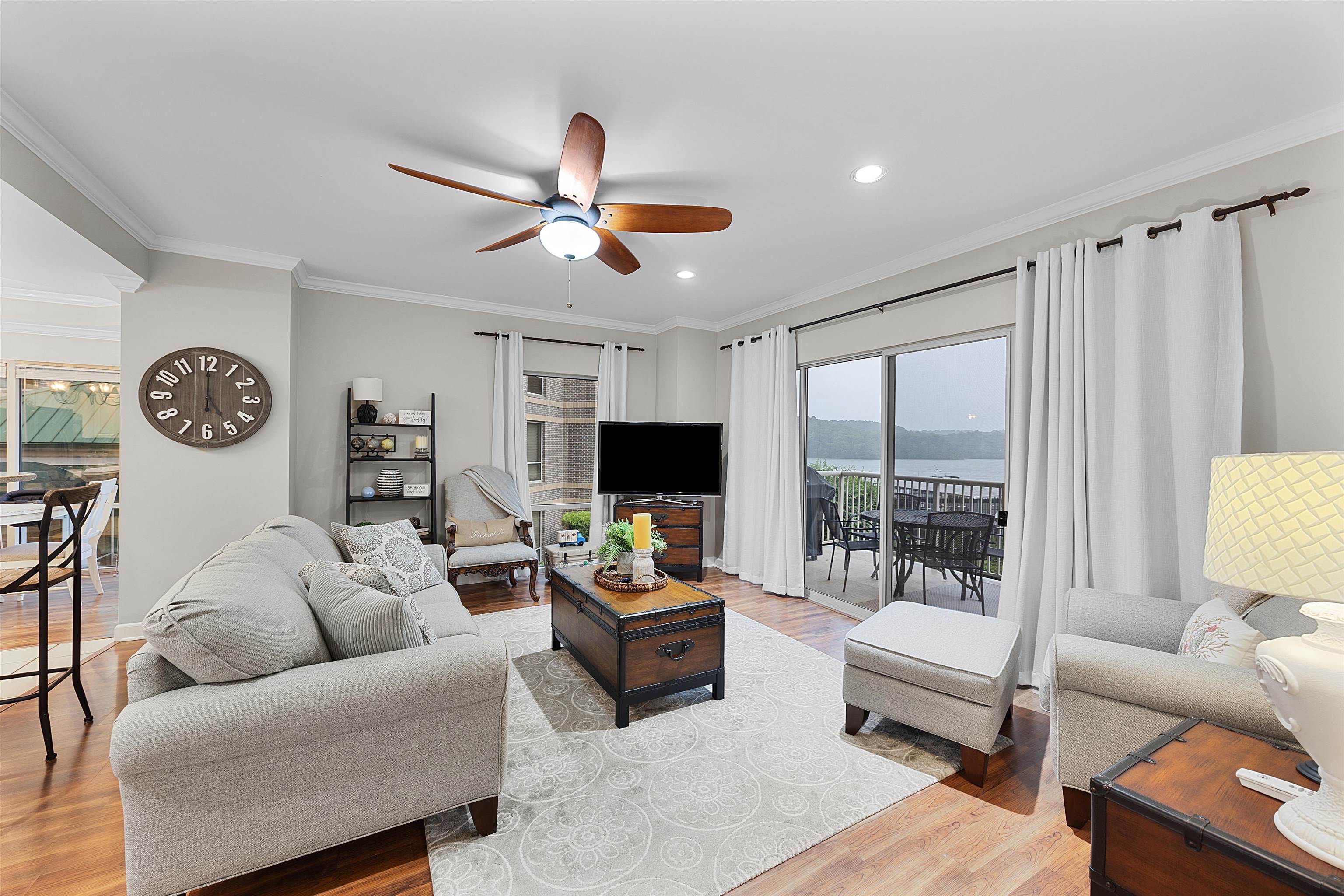 25 CR 380 RD Unit: P 204