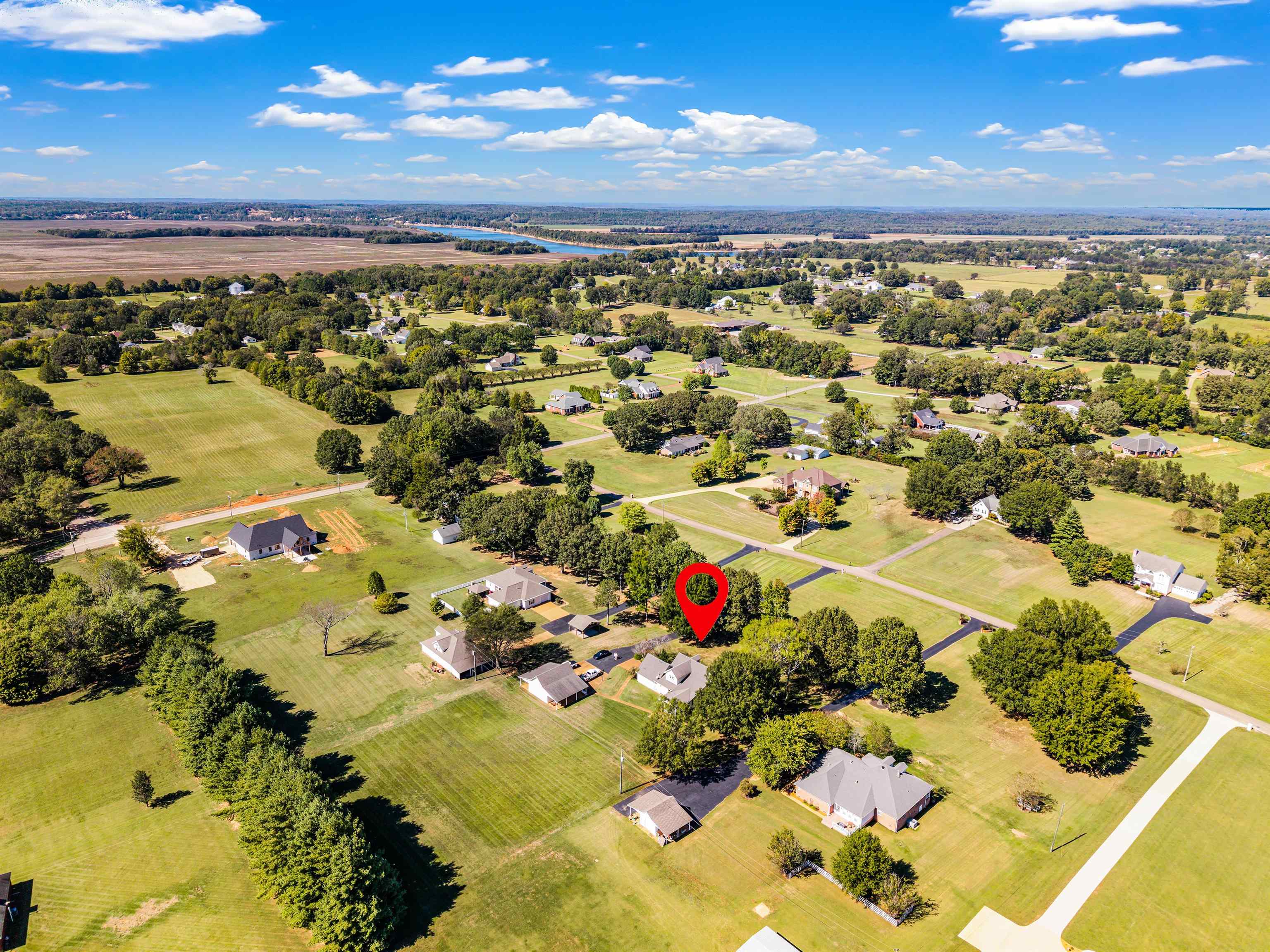 120 NELLIE LN