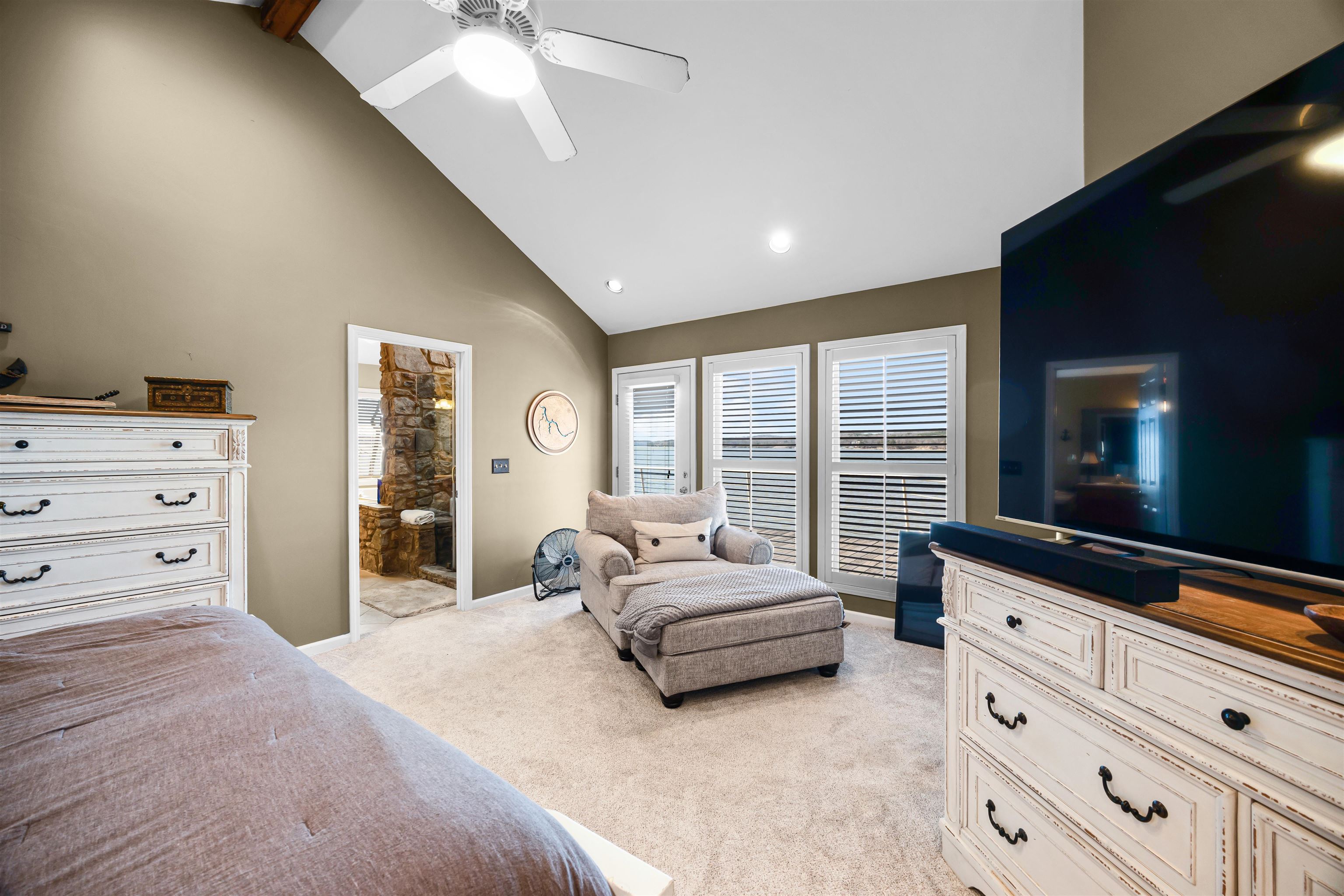 228 CHICKASAW TRACE RD