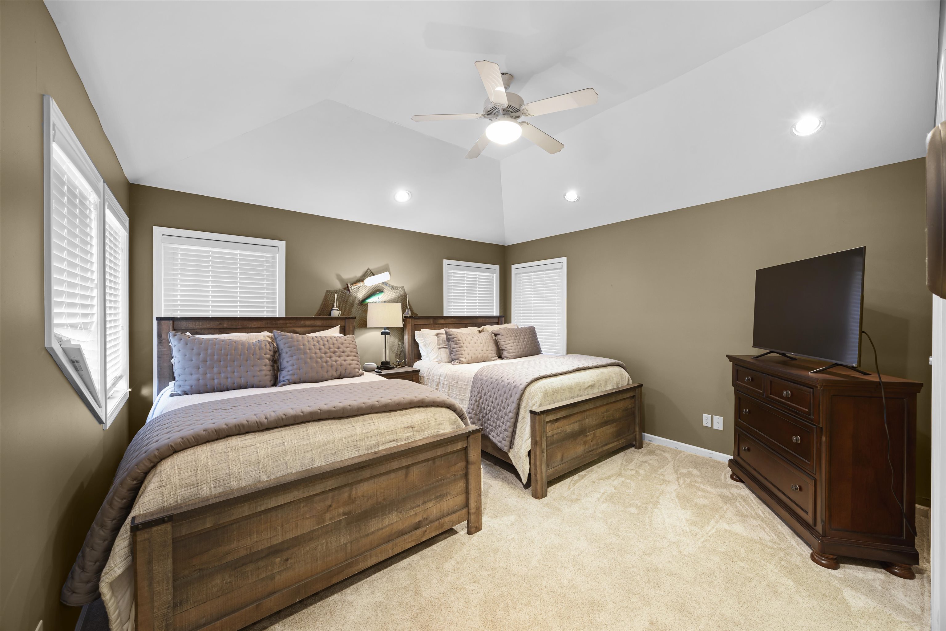 228 CHICKASAW TRACE RD