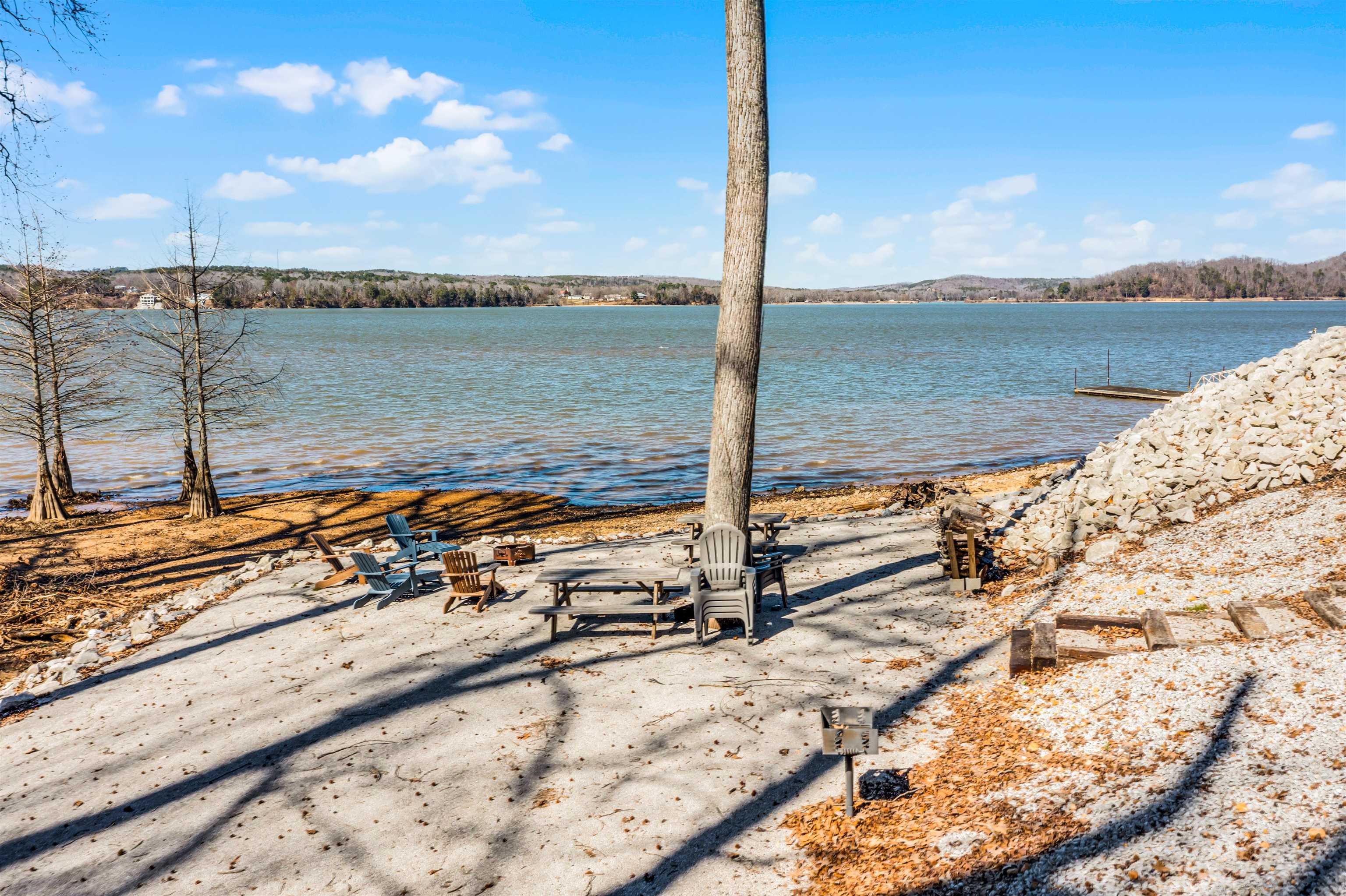 228 CHICKASAW TRACE RD