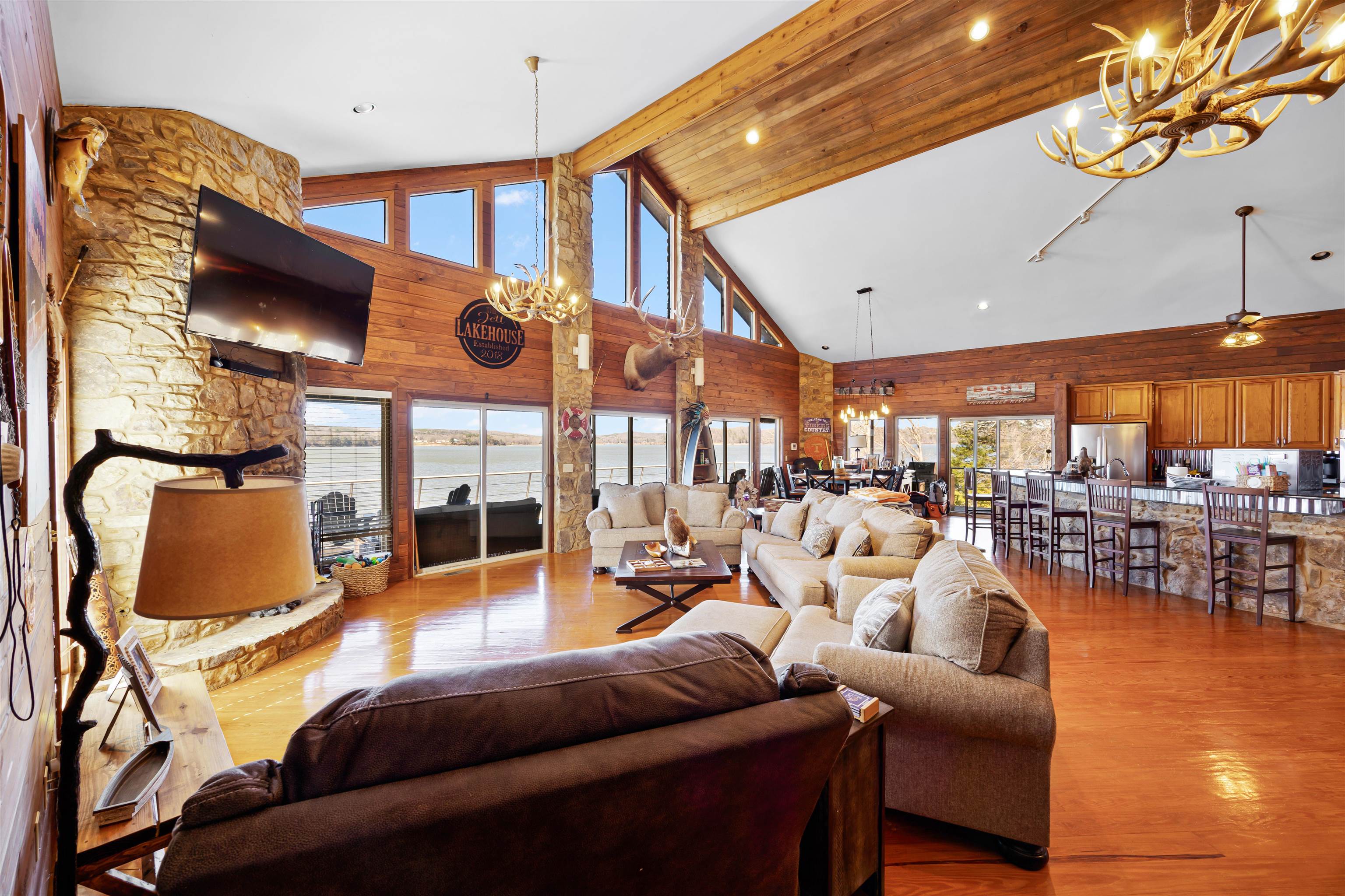 228 CHICKASAW TRACE RD