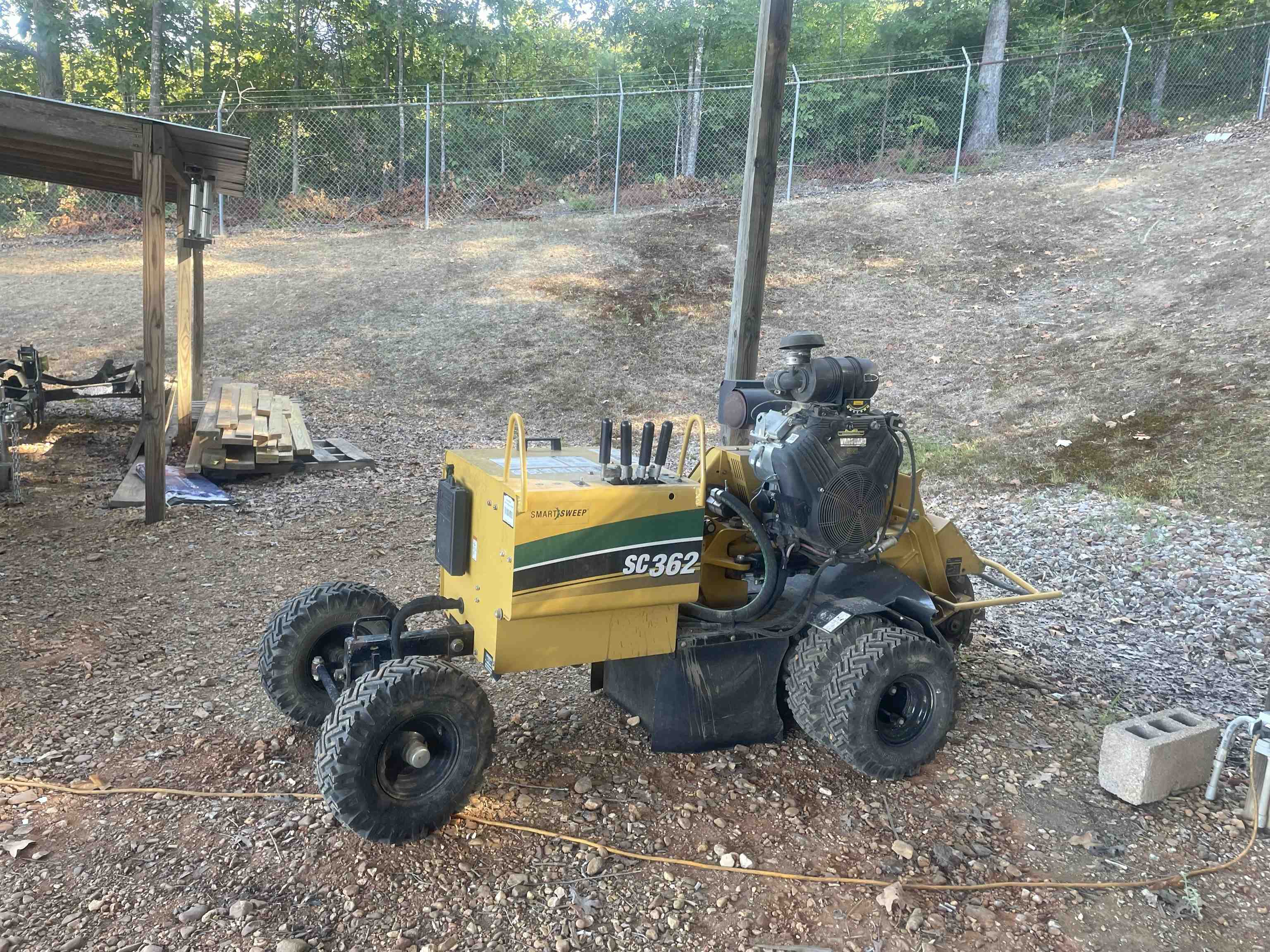 PICKWICK TREE SERVICE RD