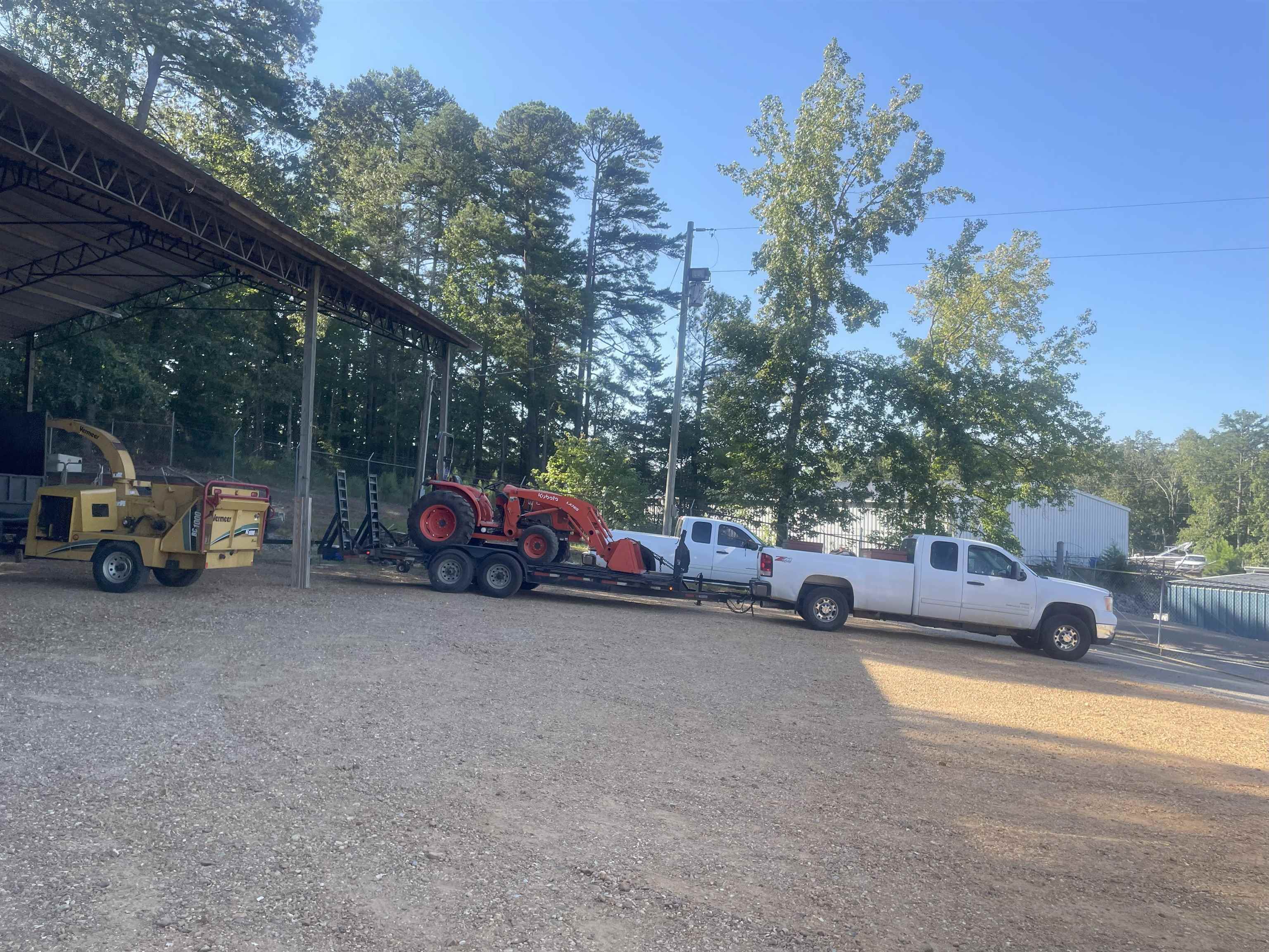 PICKWICK TREE SERVICE RD