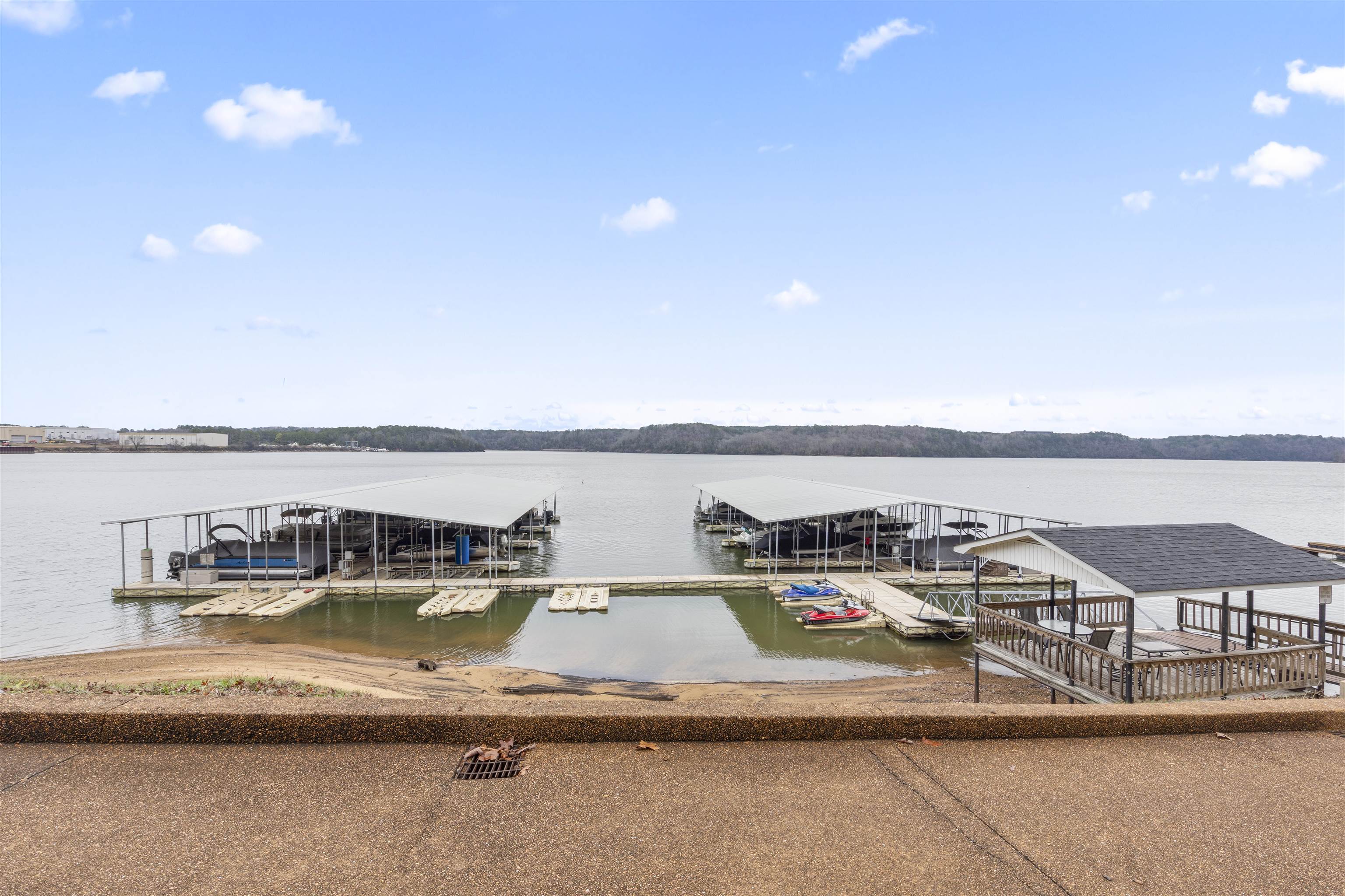 11 ELKS LANDING DR