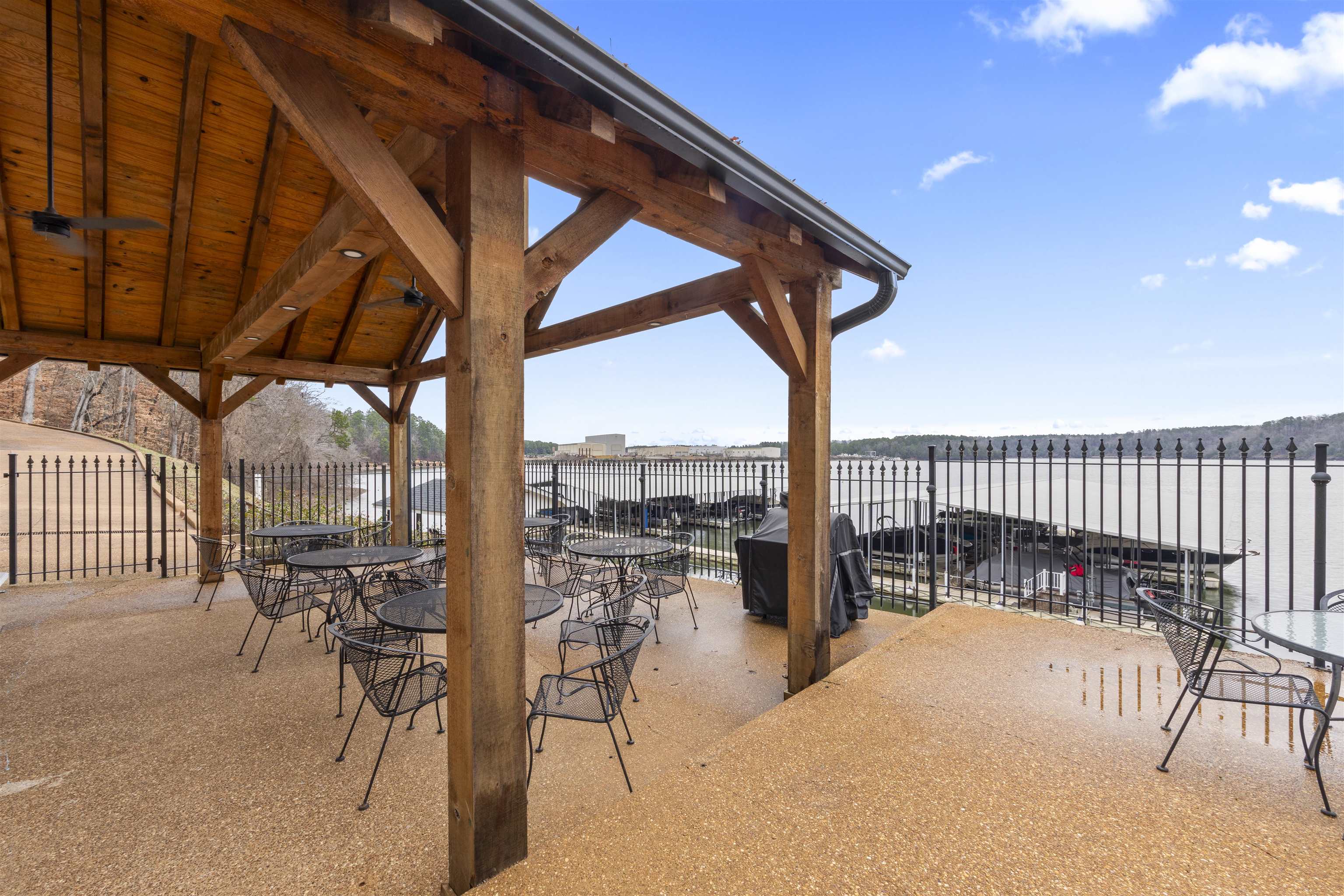 11 ELKS LANDING DR