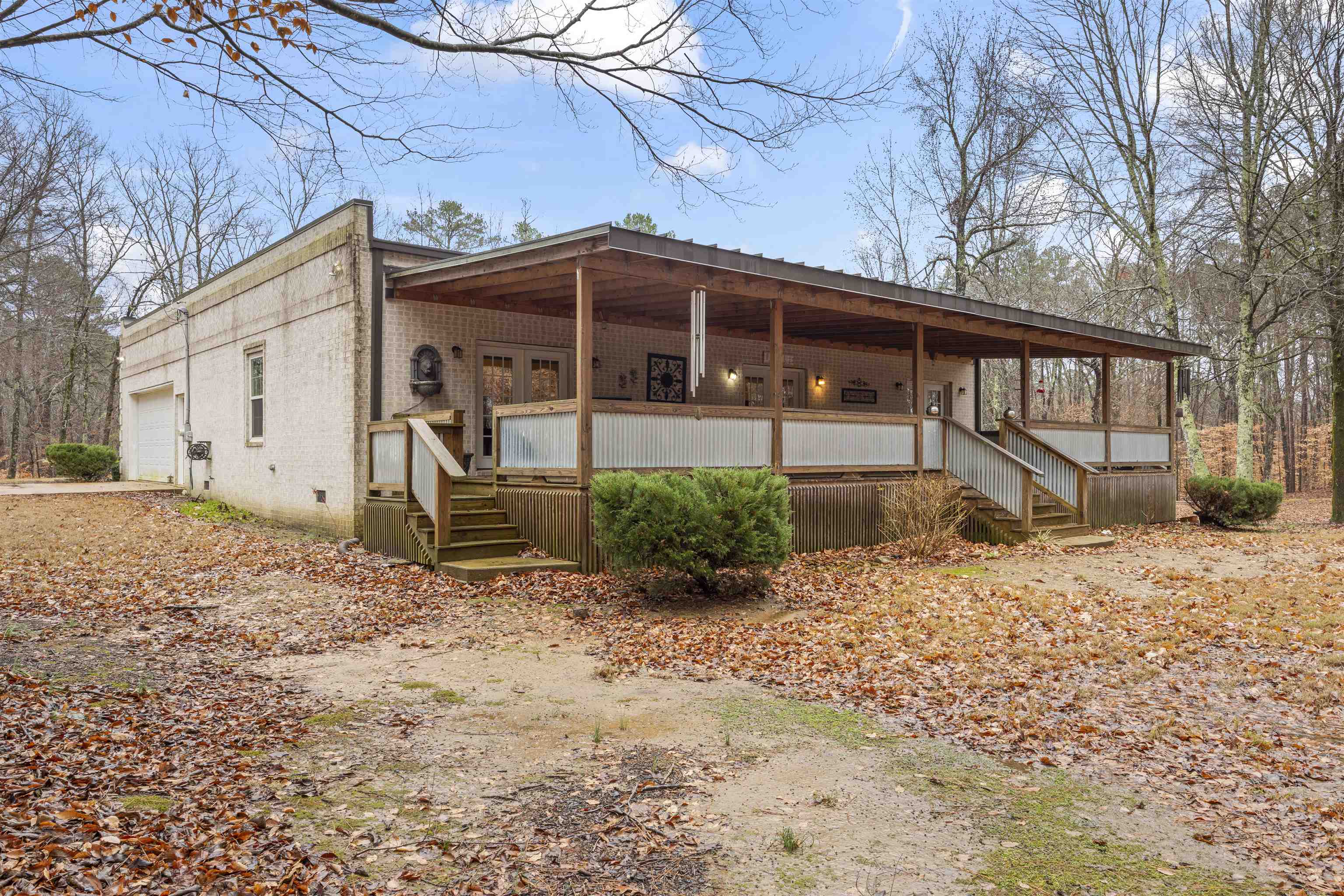 1200 HOLIDAY HILLS RD