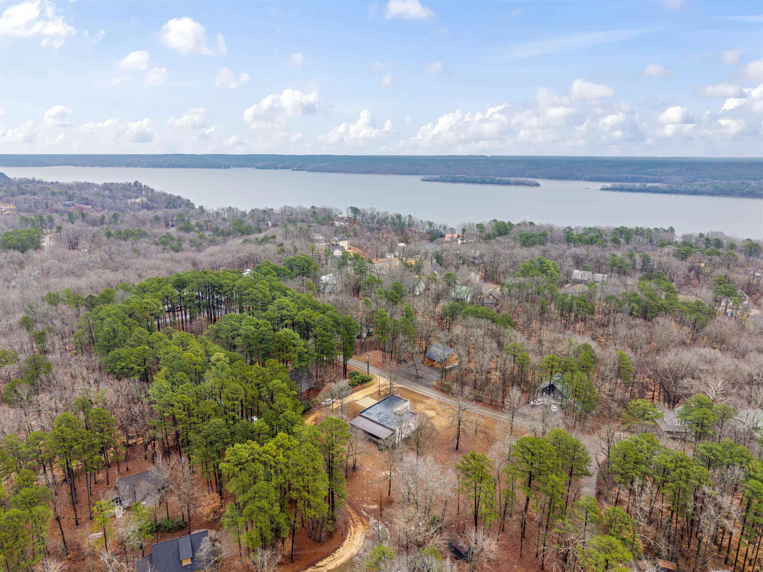 1200 HOLIDAY HILLS RD