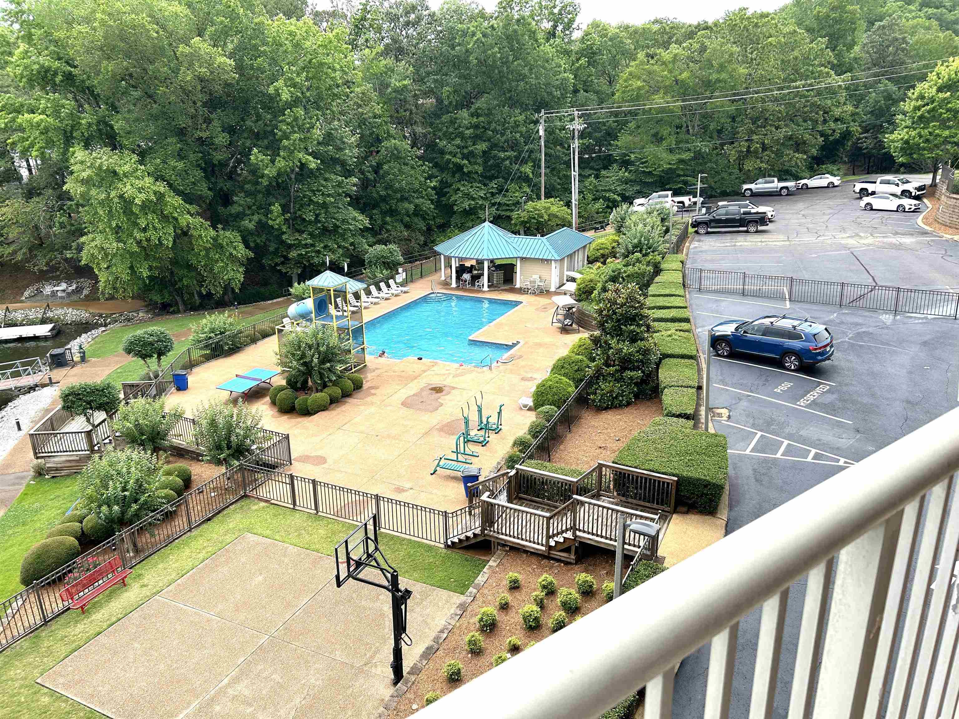 CR 380 RD Unit: P 402