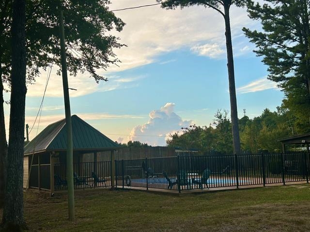 100 SHADOW BROOK CIR