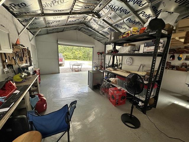 100 SHADOW BROOK CIR