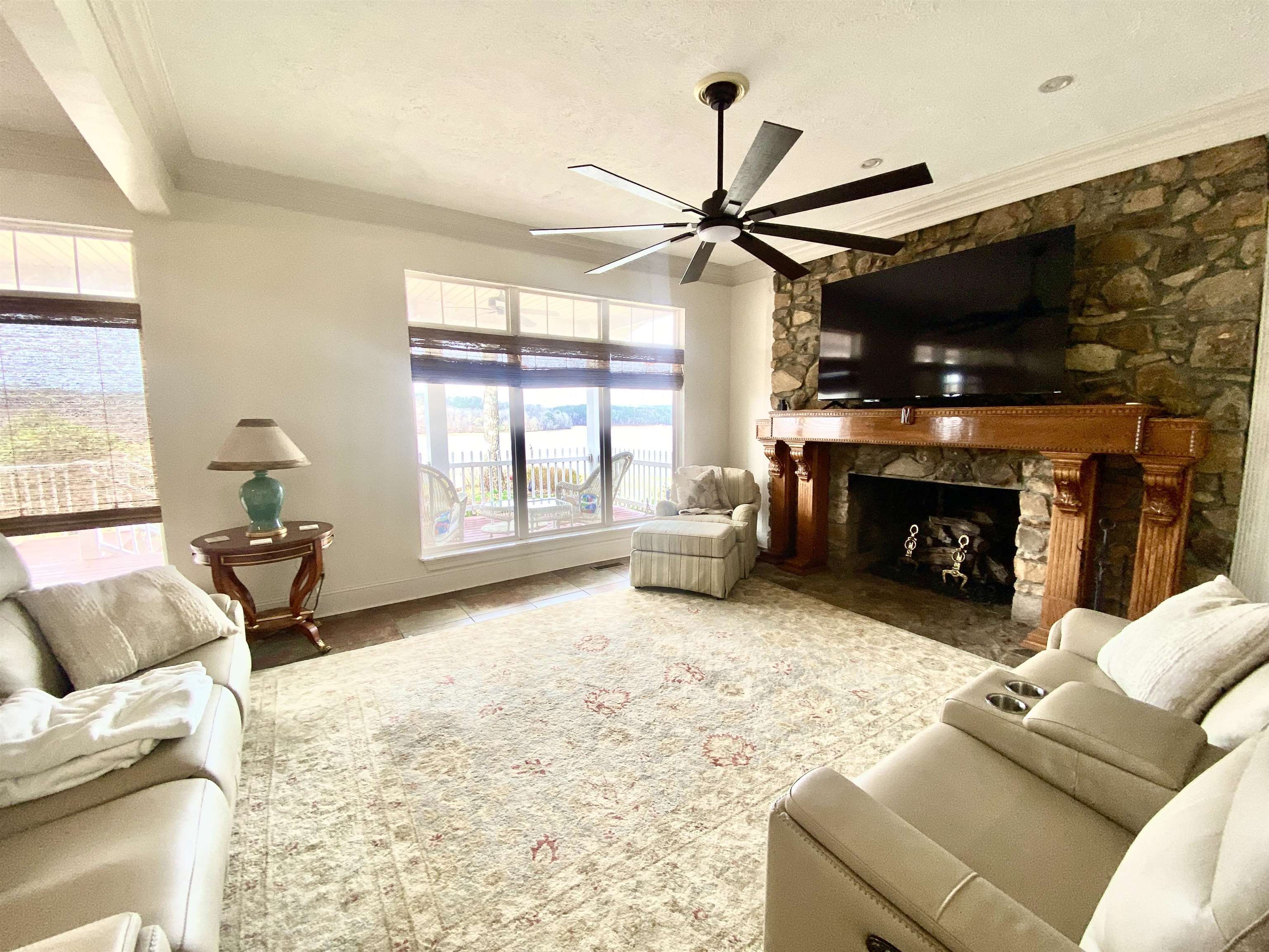 410 CR 261 RD