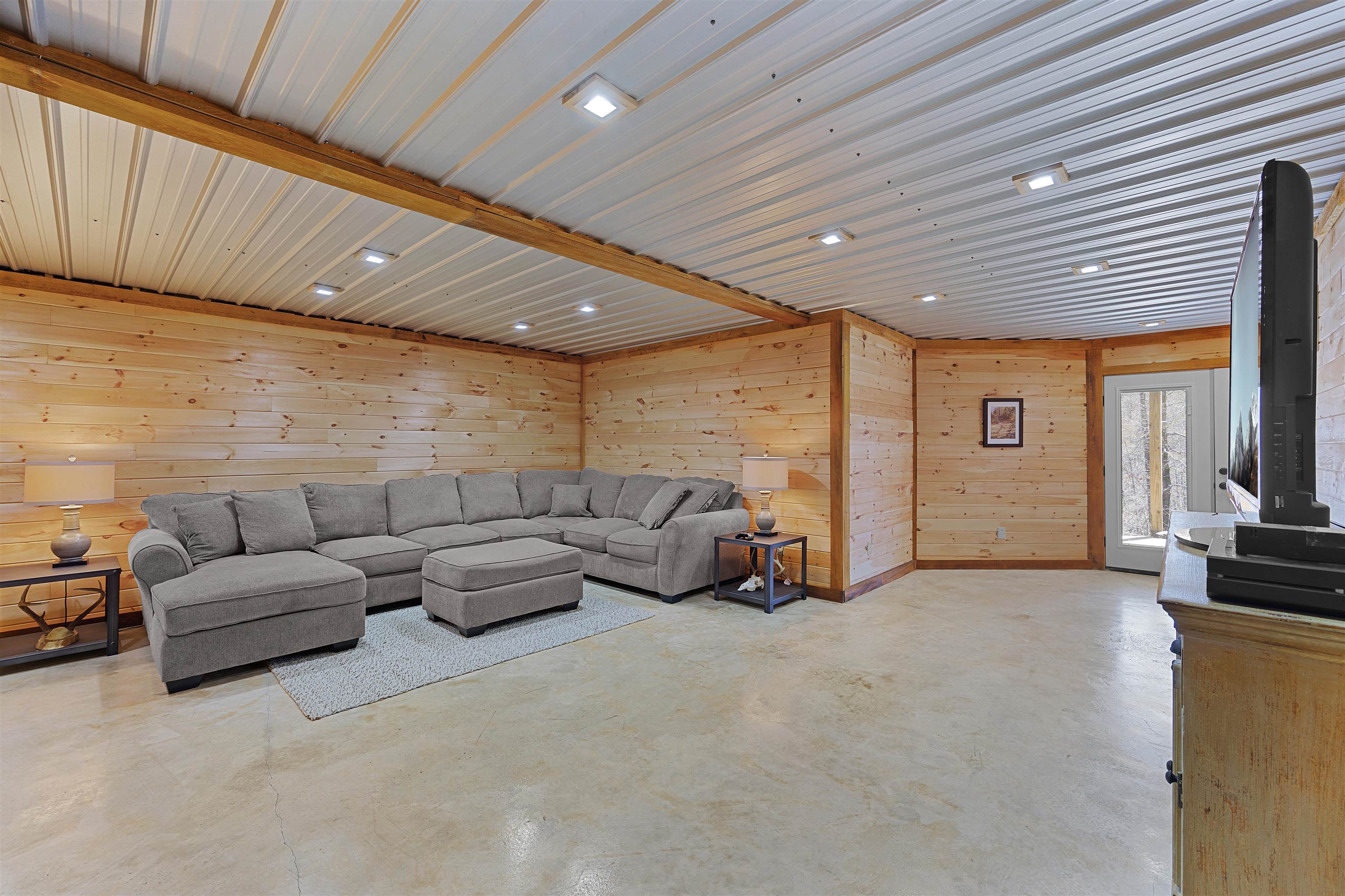 3 SANDY CREEK LN