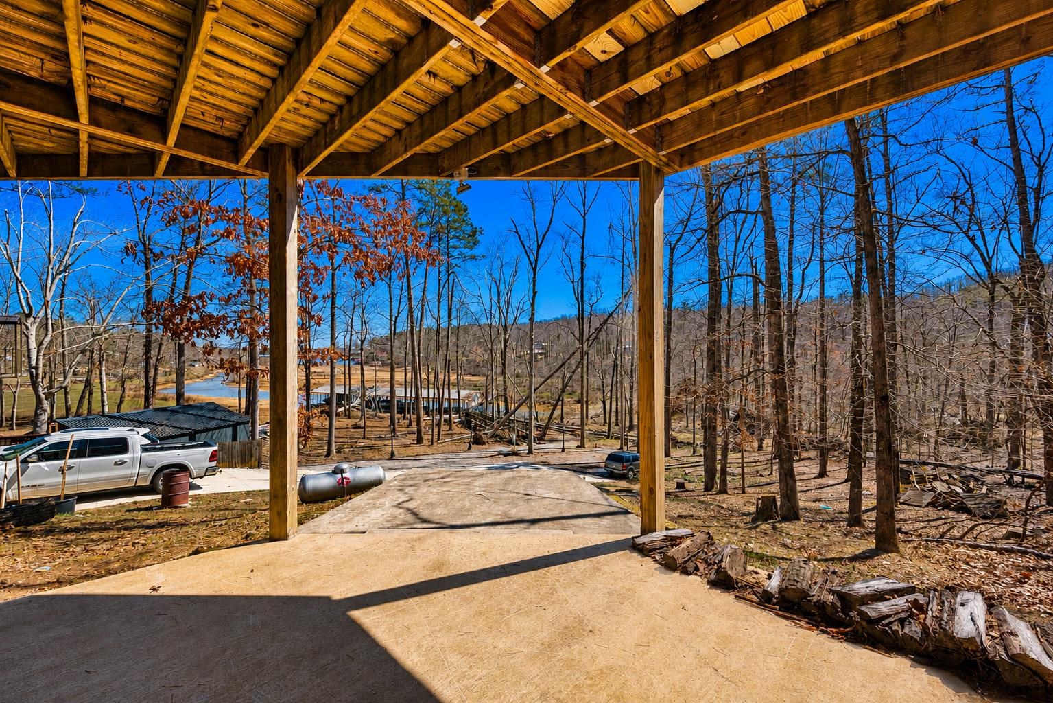 3 SANDY CREEK LN