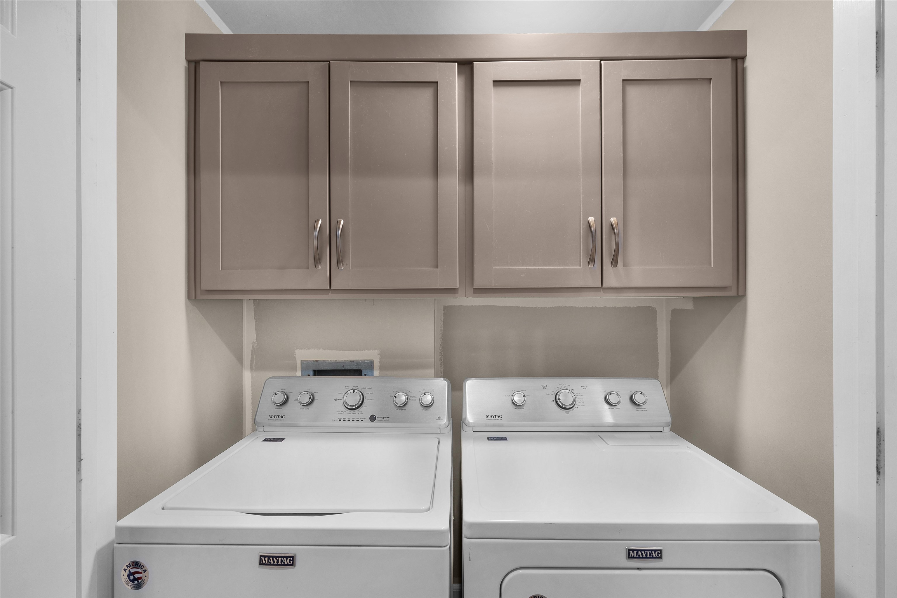 323 CR 380 RD Unit: P 506