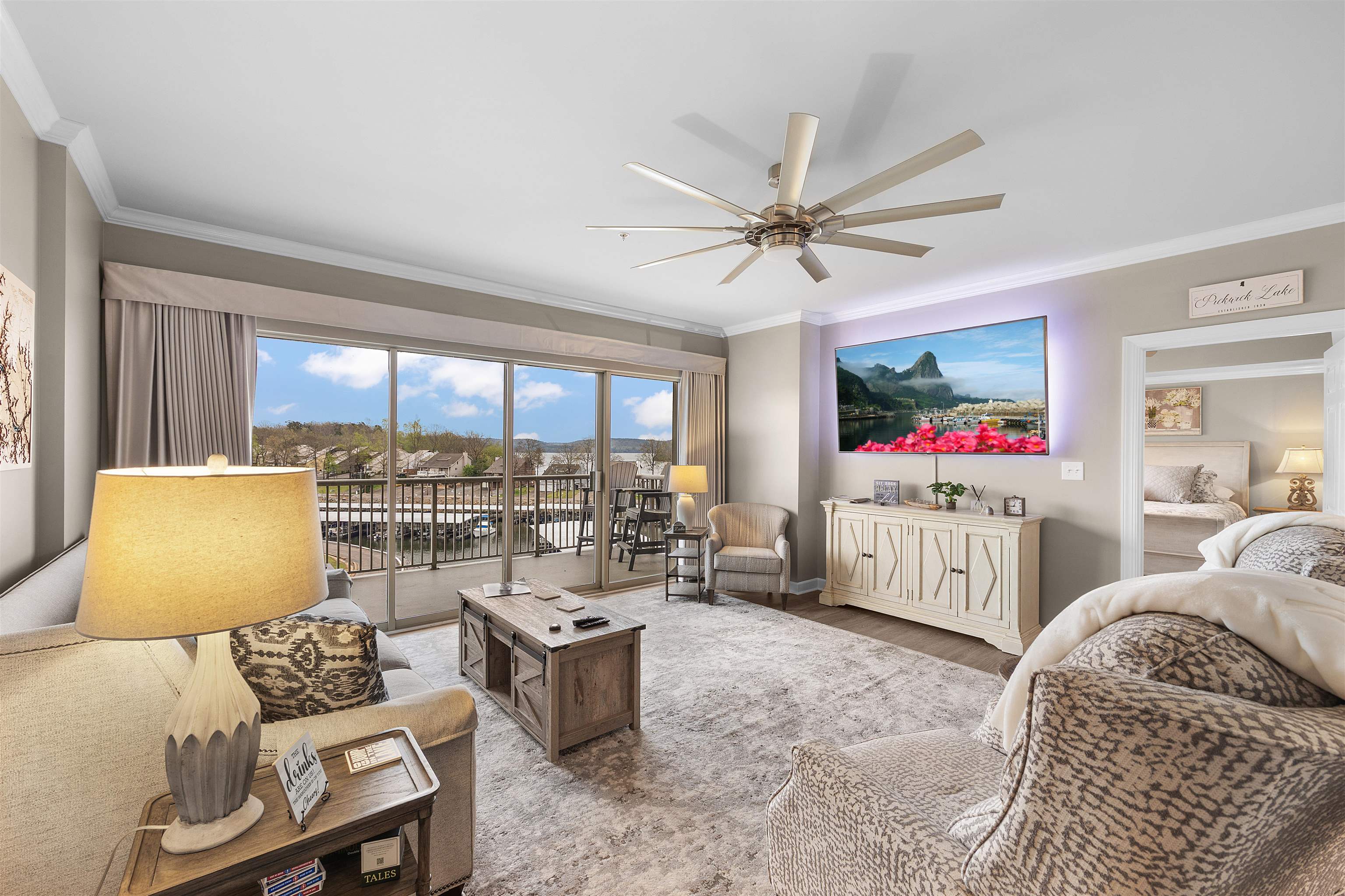 323 CR 380 RD Unit: P 506