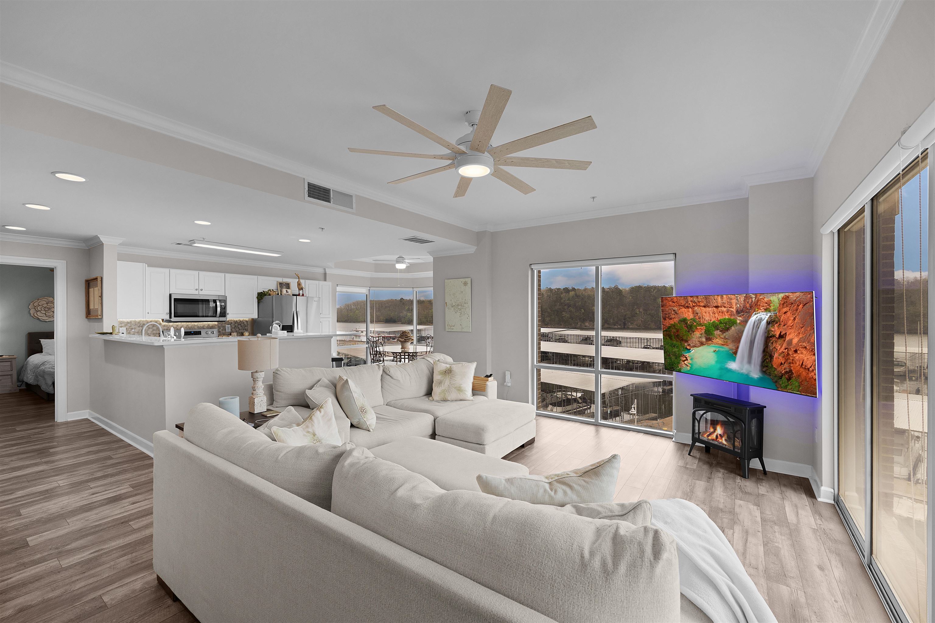 325 CR 380 RD Unit: L 302