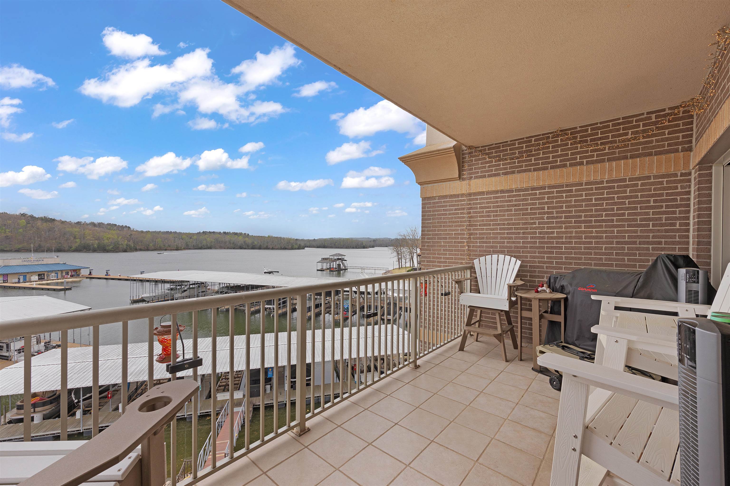 325 CR 380 RD Unit: L 302