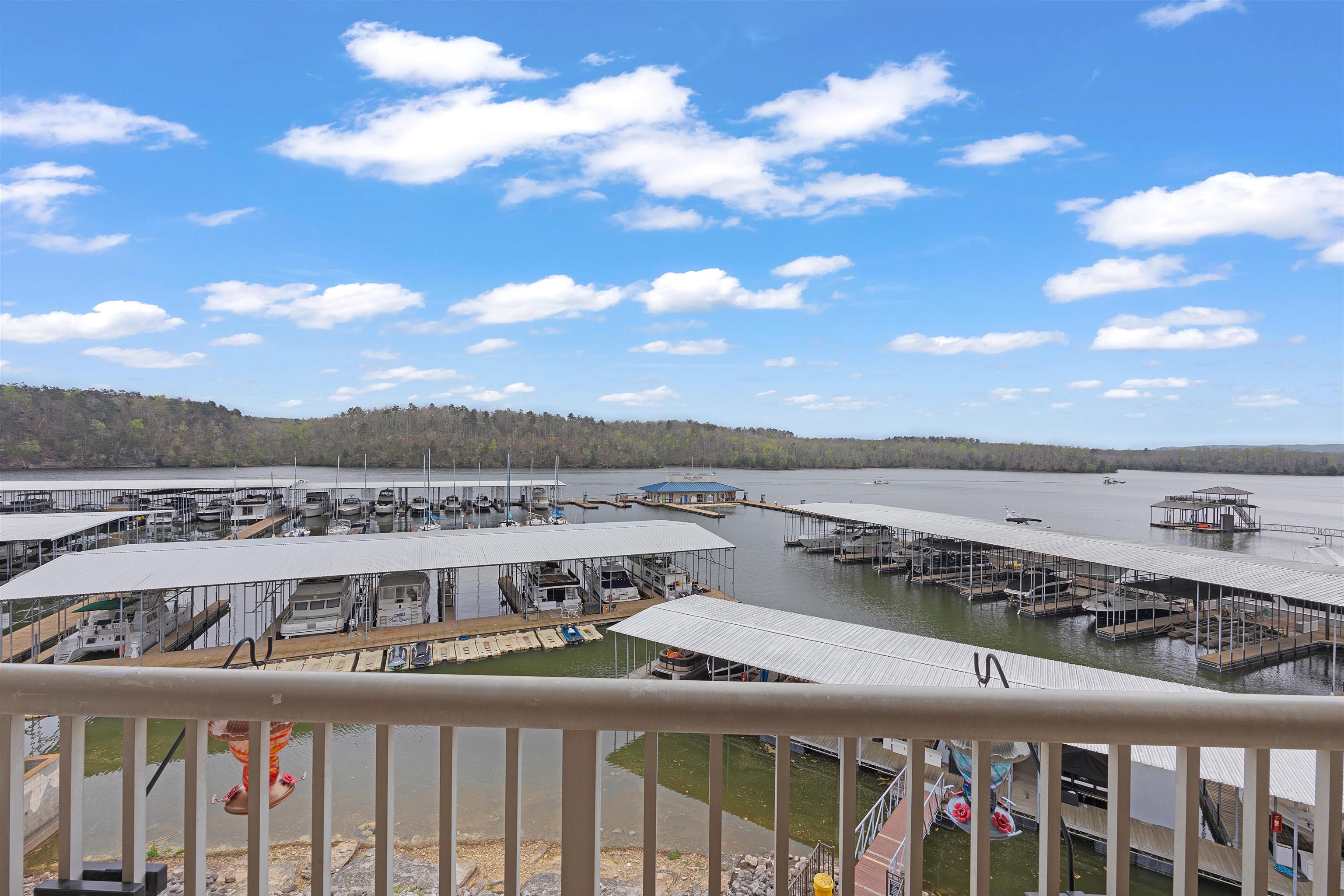 325 CR 380 RD Unit: L 302