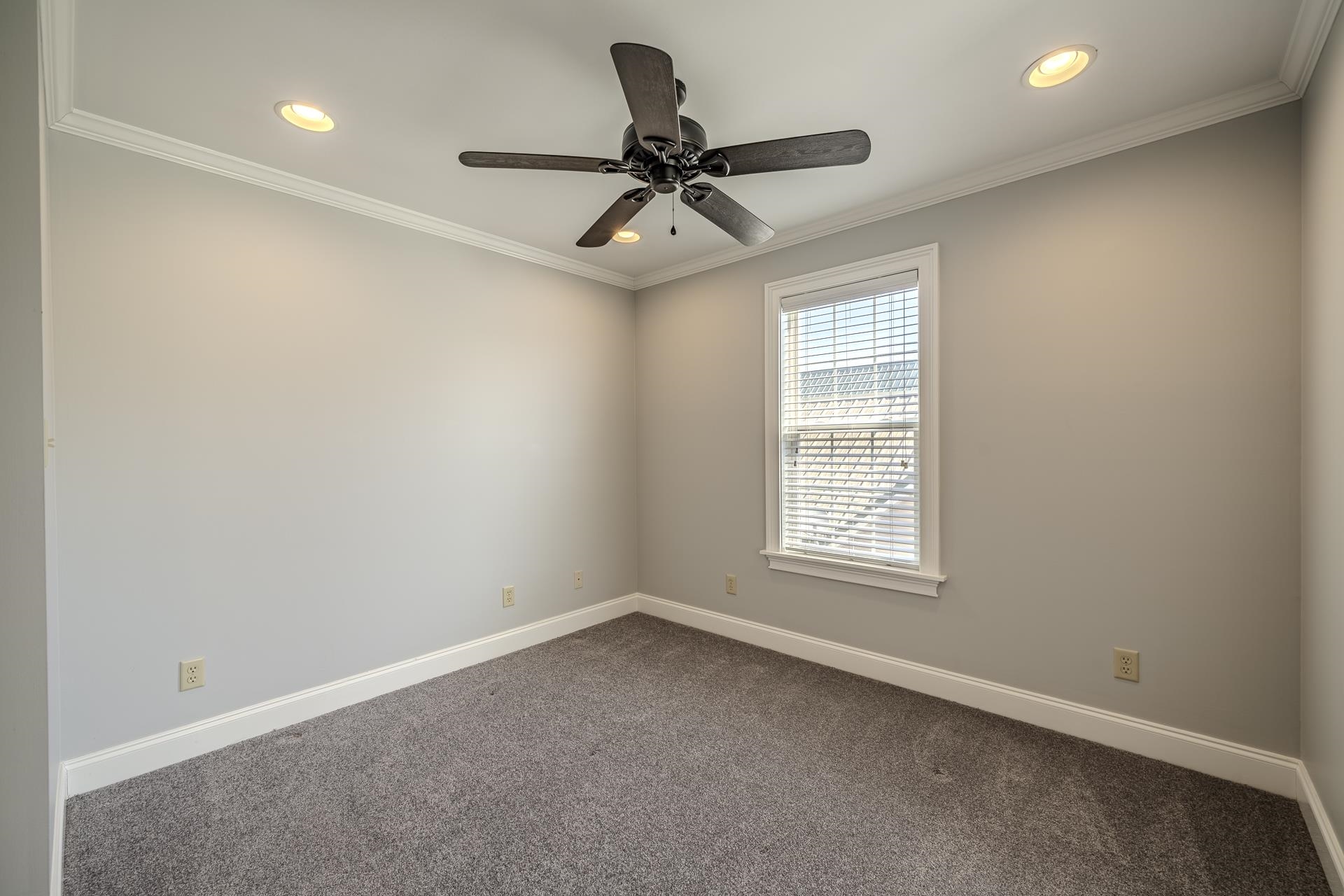 9 MOUNTAIN VIEW DR