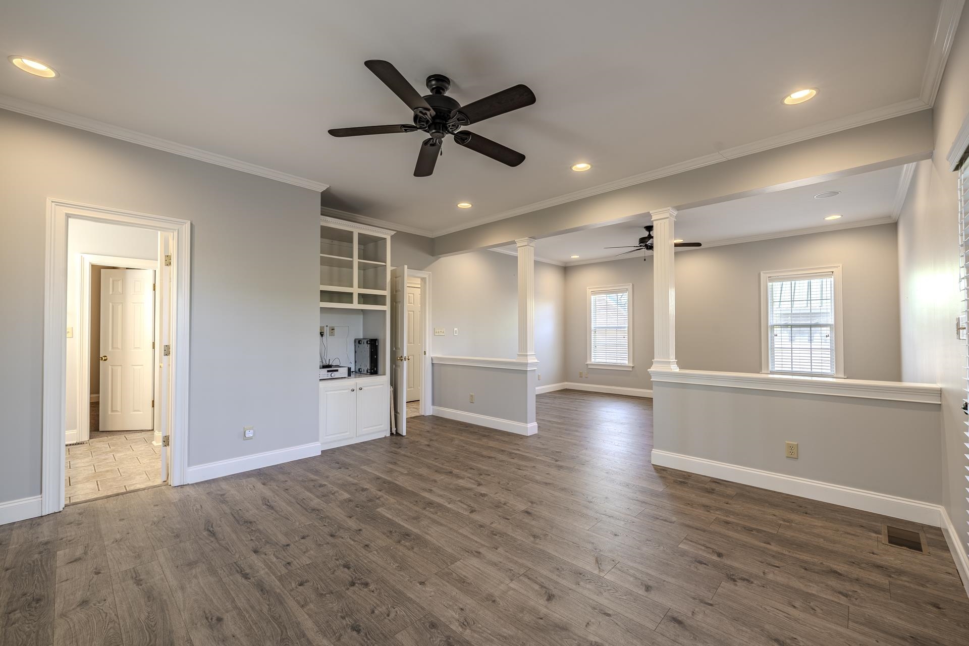9 MOUNTAIN VIEW DR