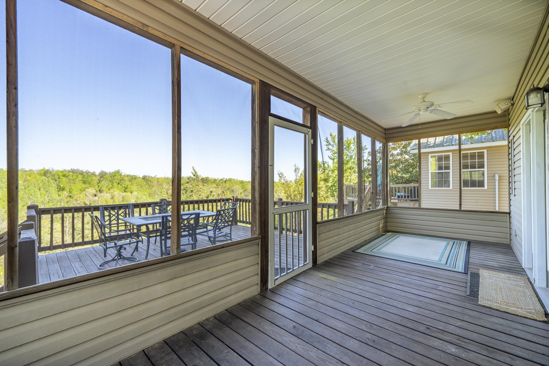 9 MOUNTAIN VIEW DR