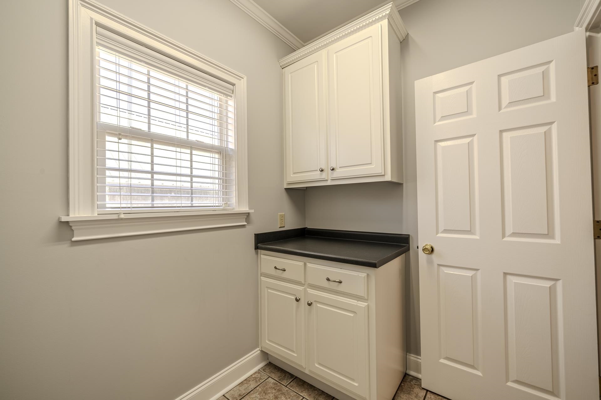 9 MOUNTAIN VIEW DR