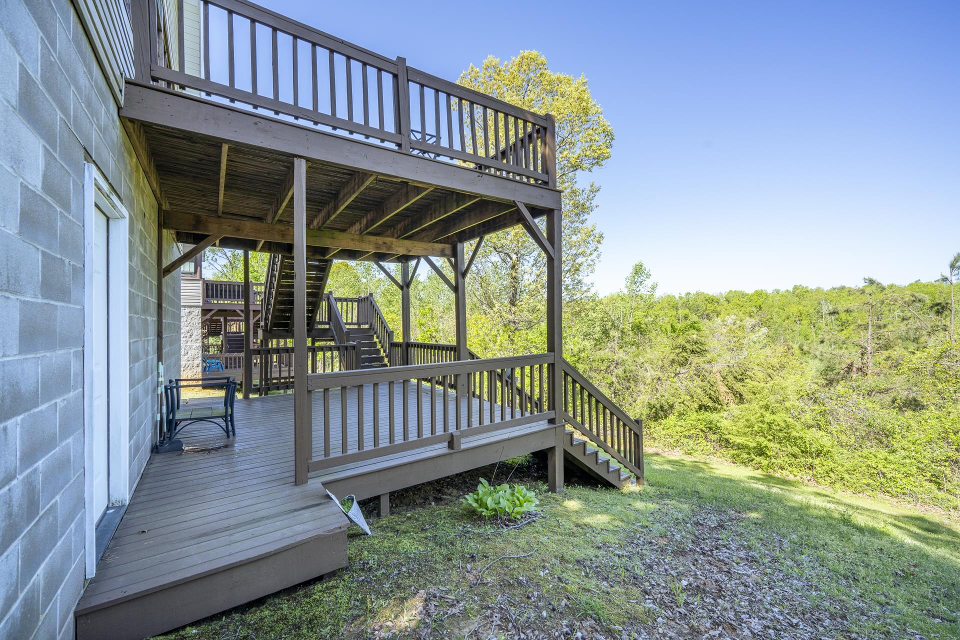 9 MOUNTAIN VIEW DR