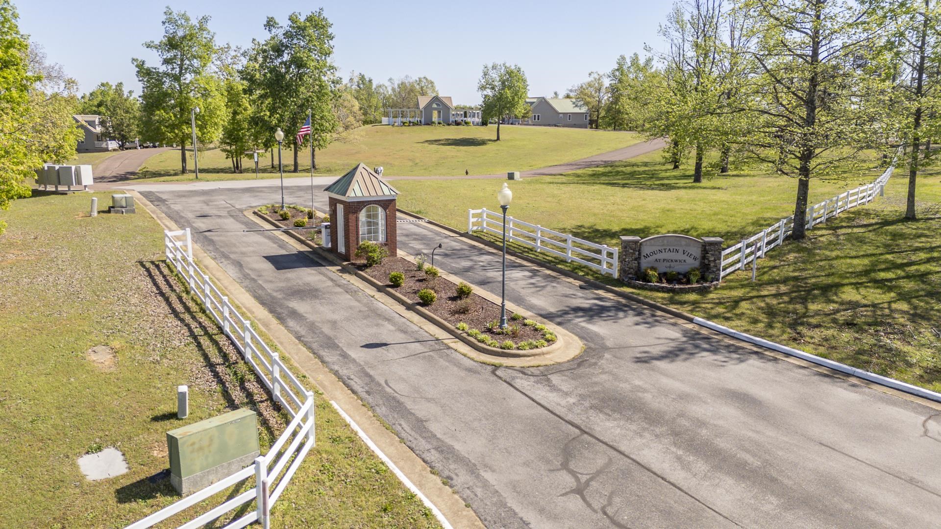 9 MOUNTAIN VIEW DR