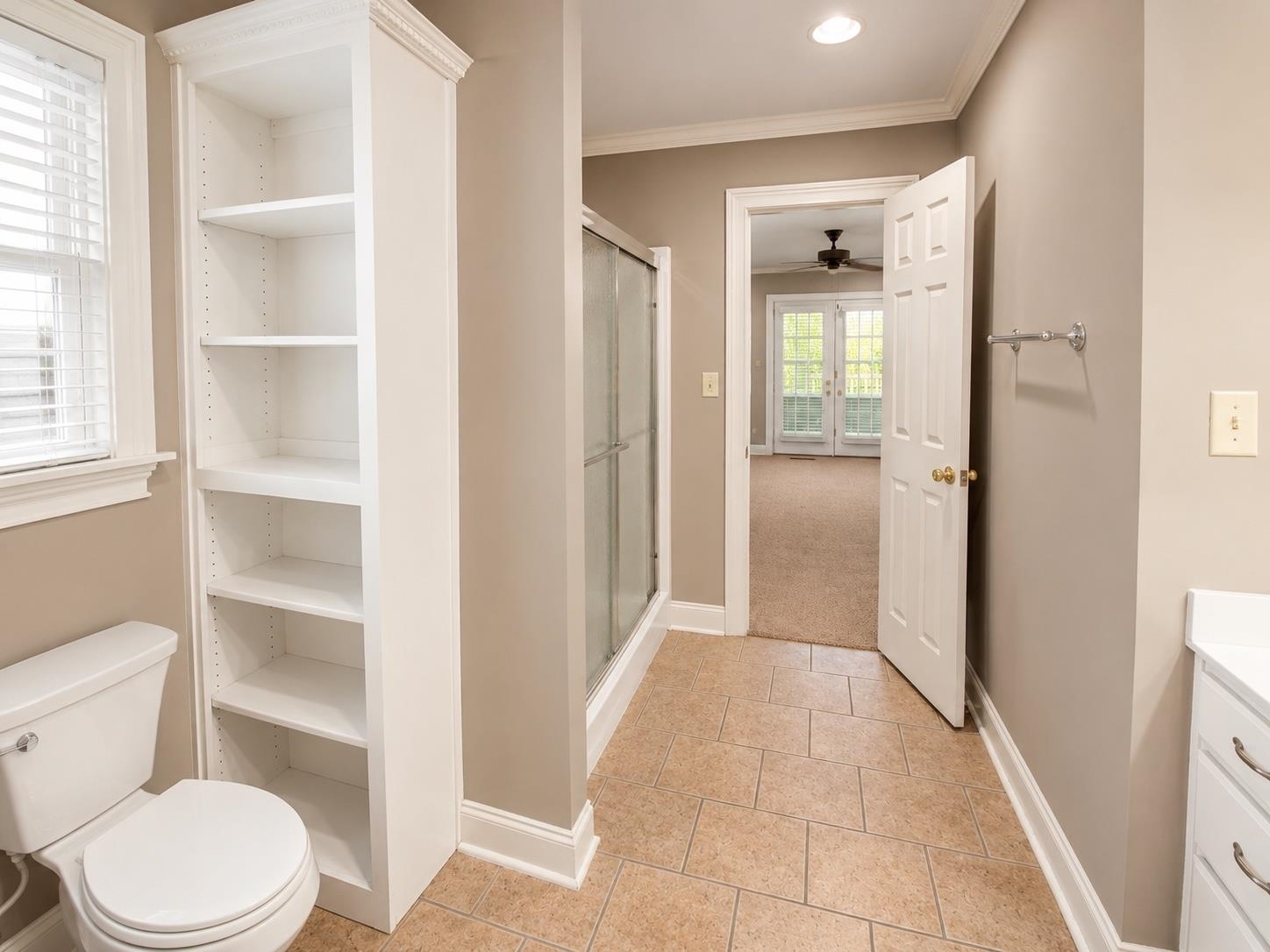 39 FRANK FREEWAY DR