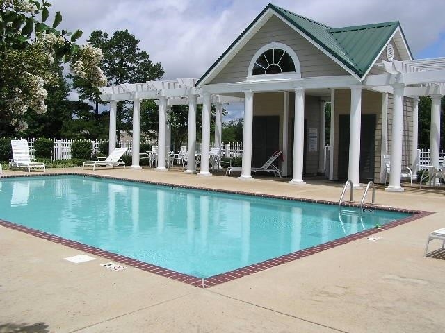 39 FRANK FREEWAY DR