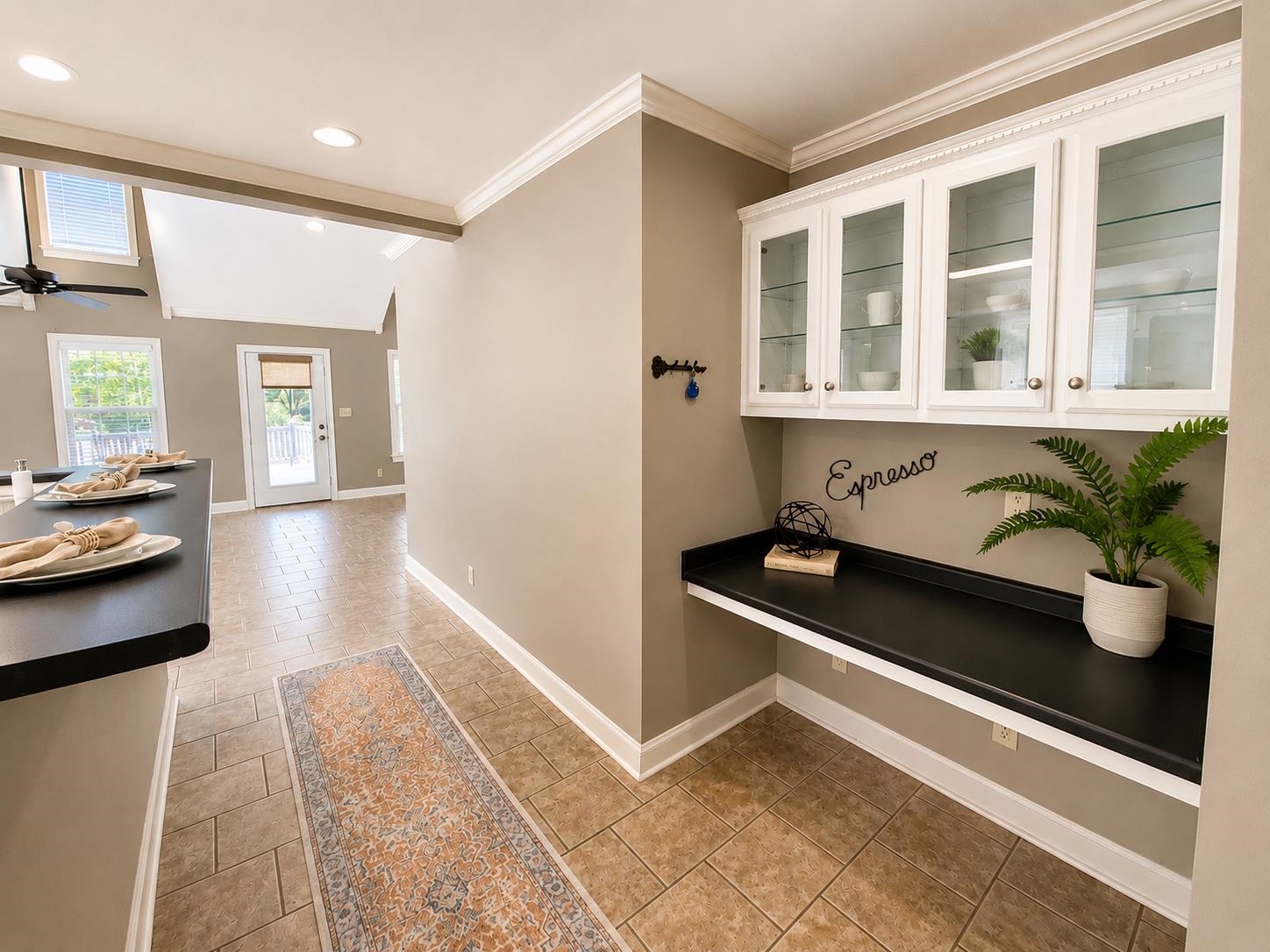 39 FRANK FREEWAY DR