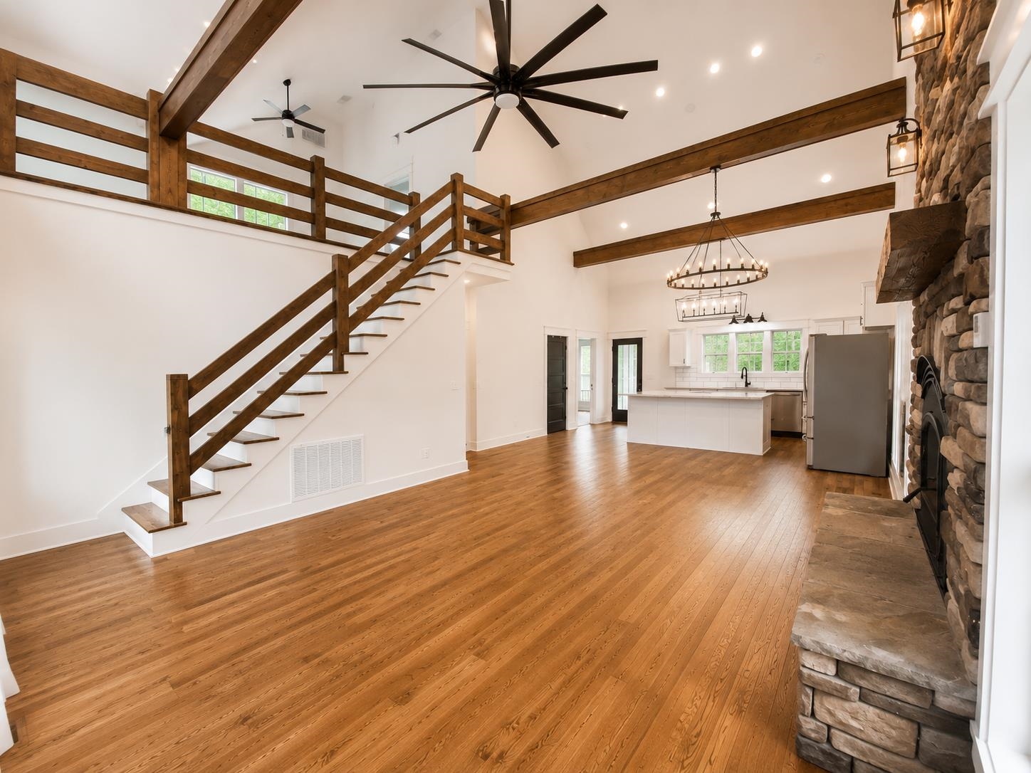 420 HOLIDAY HILLS RD