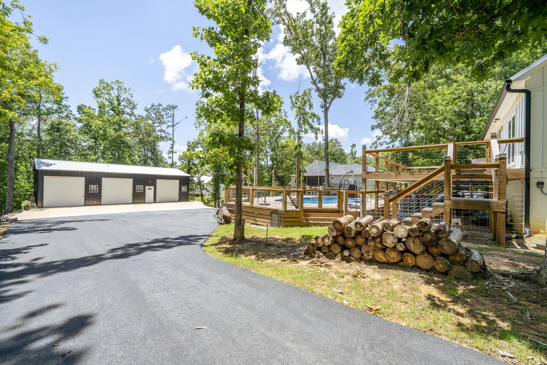 420 HOLIDAY HILLS RD