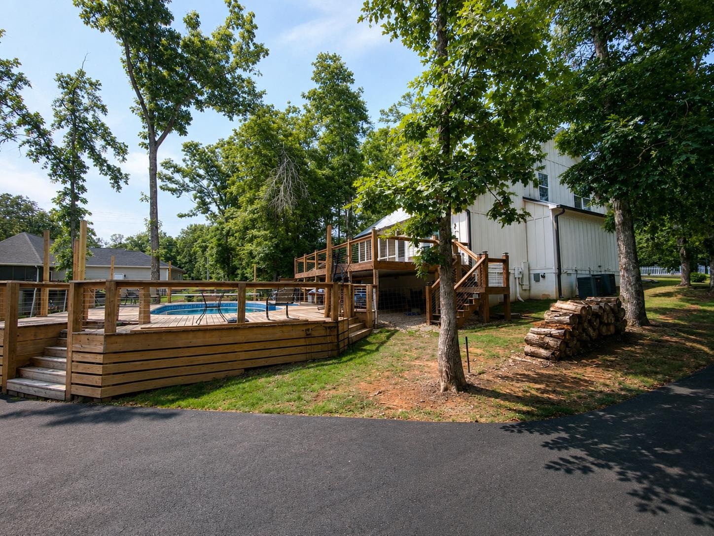 420 HOLIDAY HILLS RD