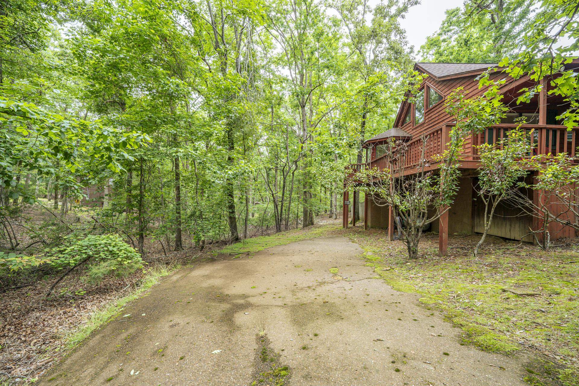 405 MURRAY LN