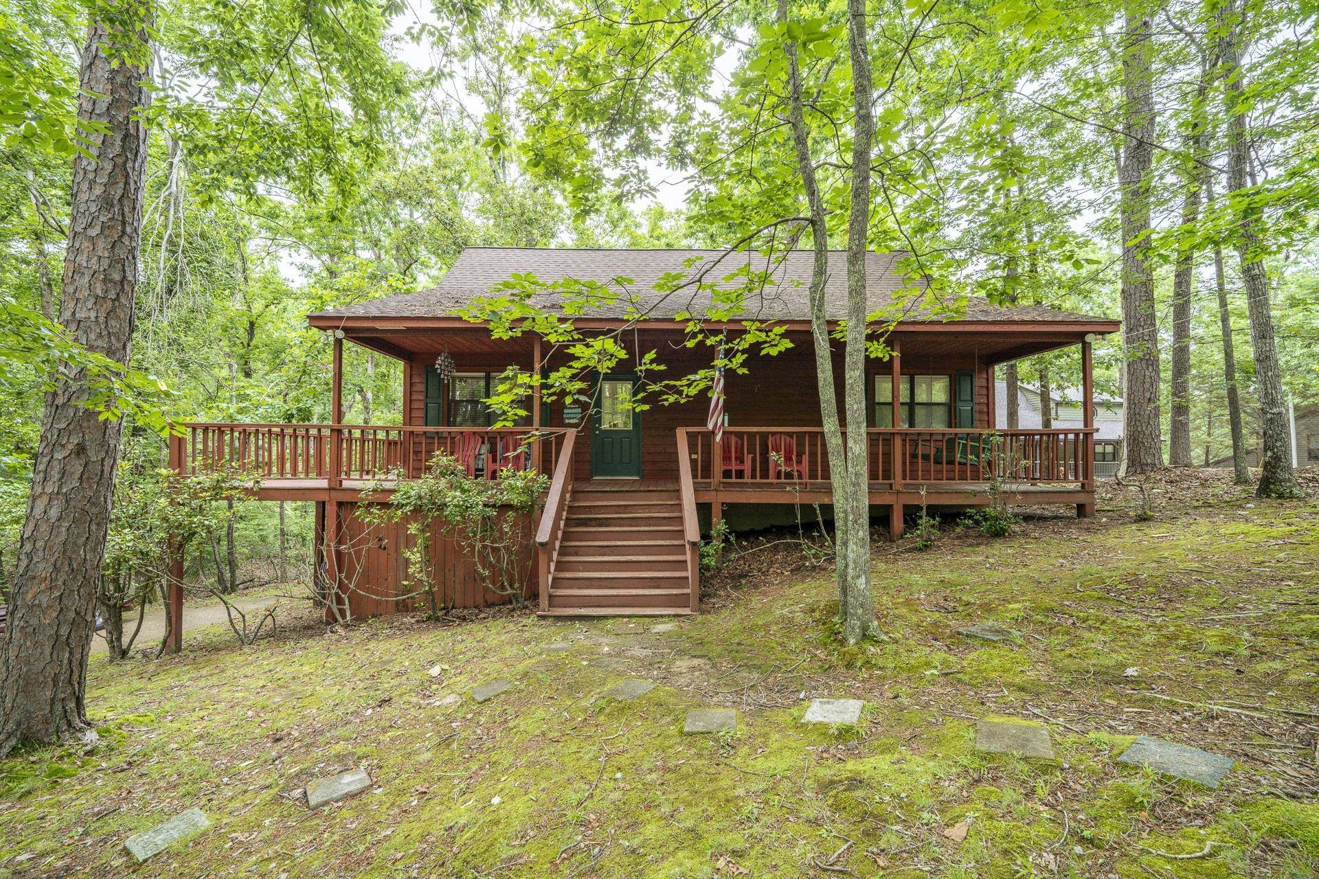 405 MURRAY LN