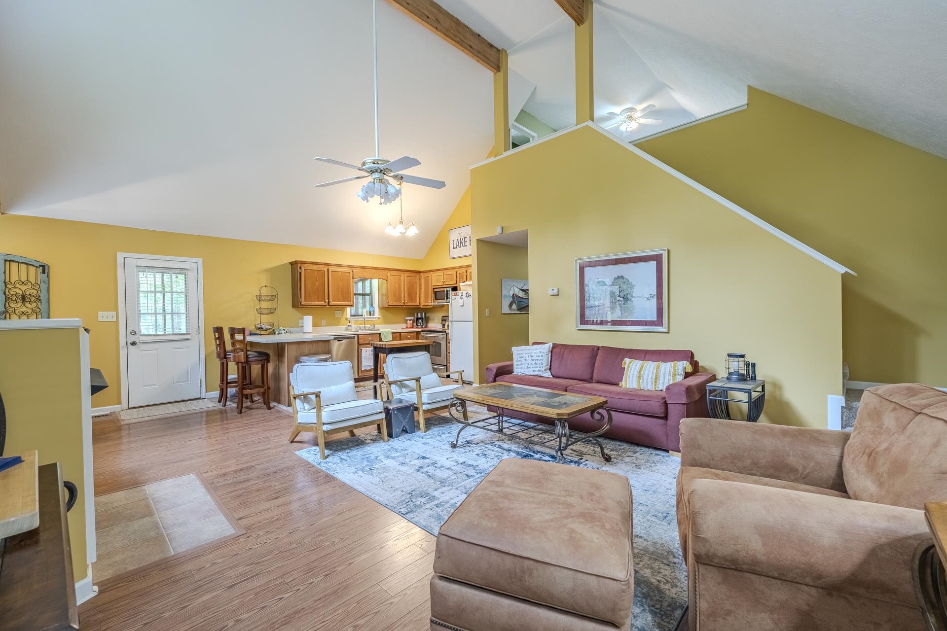 405 MURRAY LN